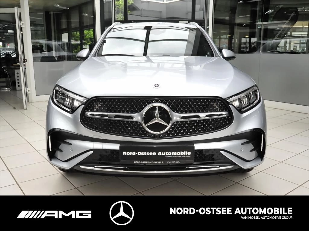 Mercedes-Benz GLC 300 d AMG 4M AHK DISTRONIC SHZ MBUX KEYLESS AMG LineX254 GLC 300 d AMG 4M AHK DISTRONIC SHZ MBUX KEYLESS AMG Line