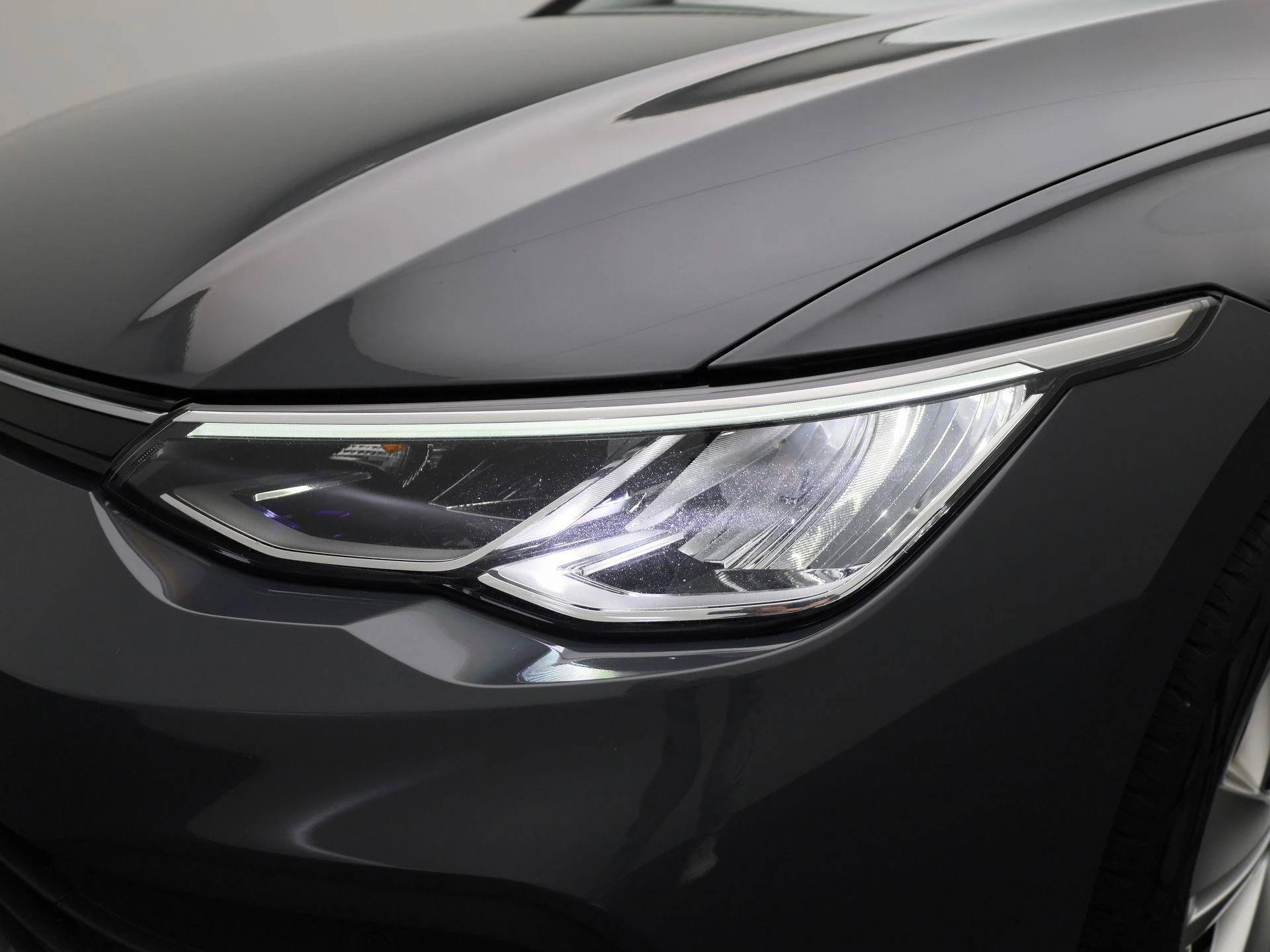 Volkswagen-Golf-image-14