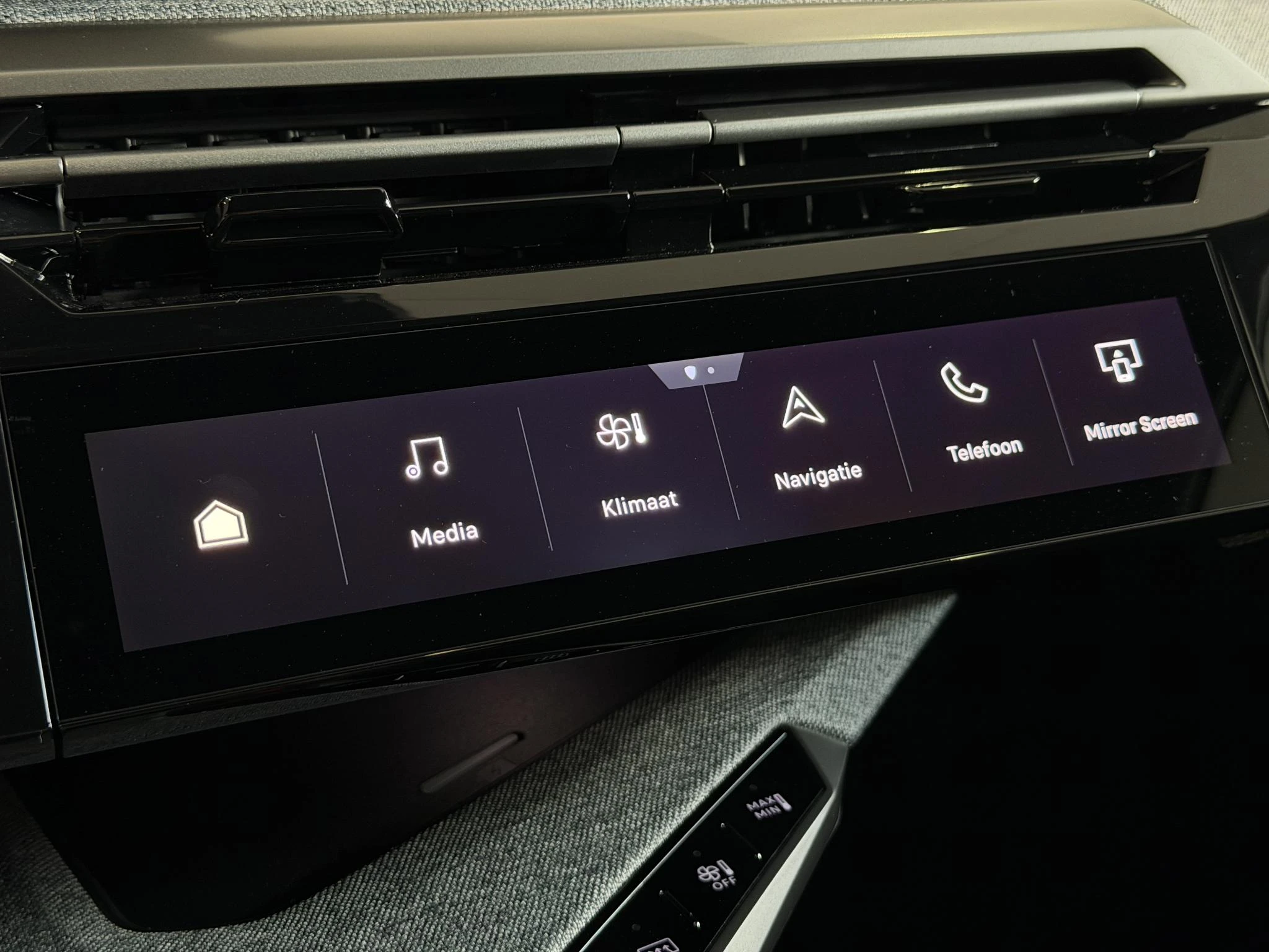 Peugeot 3008 1.6 plug-in Hybrid 195 Allure