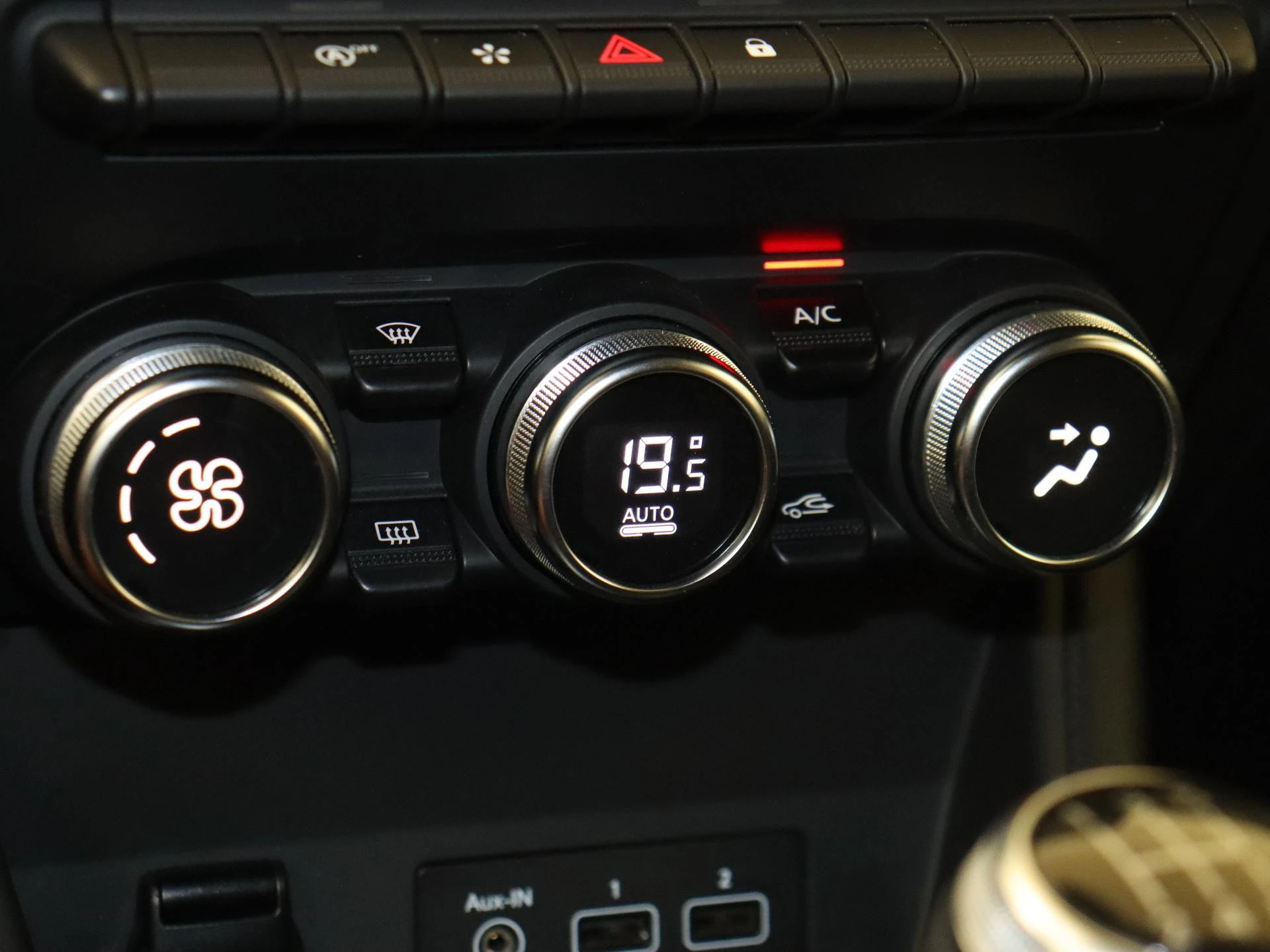 Renault-Captur-image-19