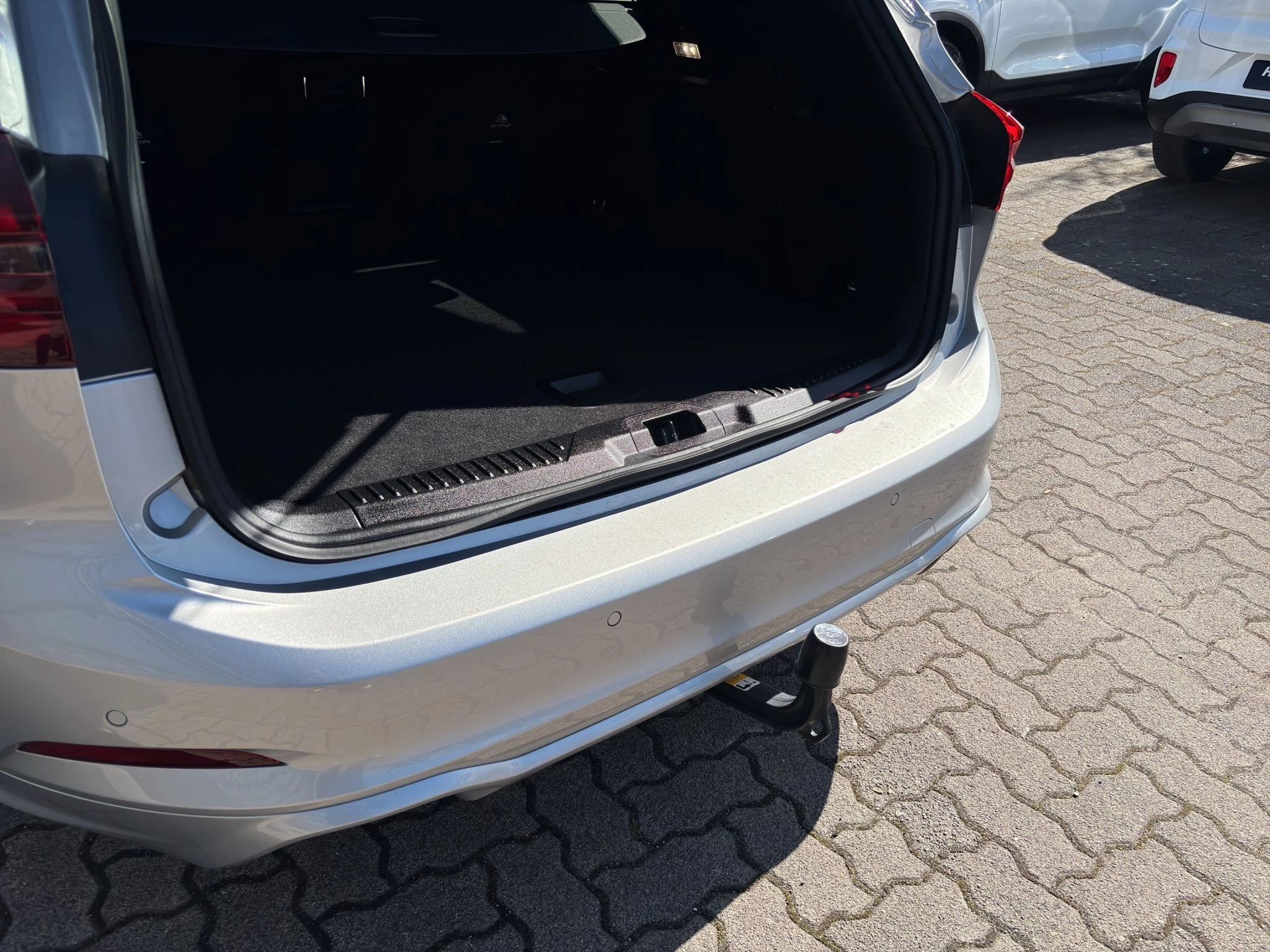 Ford Focus ST-Line X Turnier Aut.*AHK*ACC*HUD*KAM*NAVI*WINTER-PKT.