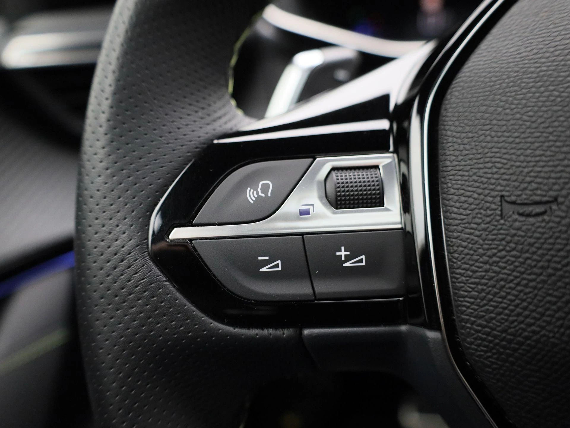 Peugeot 208 1.2 PureTech 100 GT