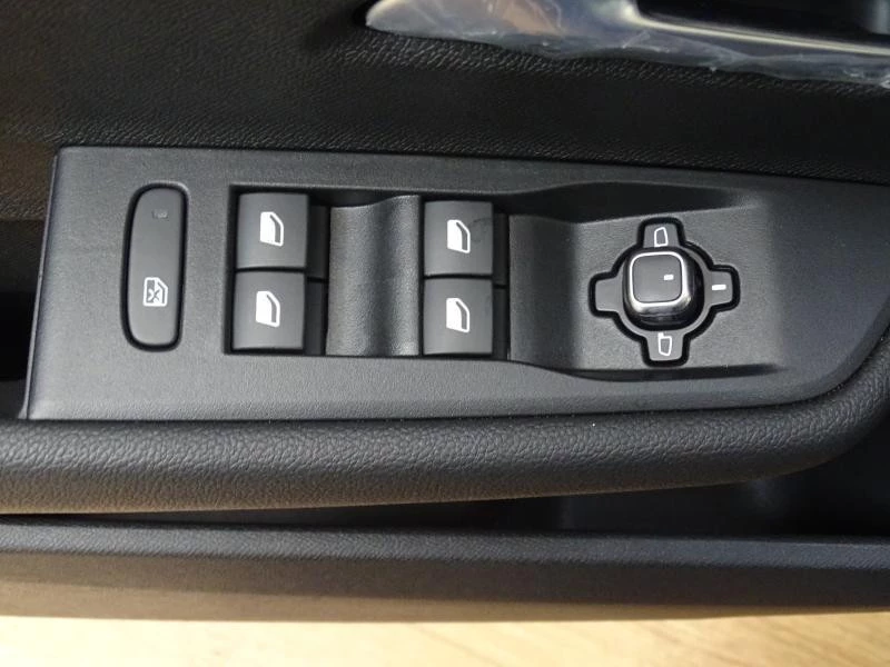 Opel Astra Sports Tourer 1.2T Business Edition Auto