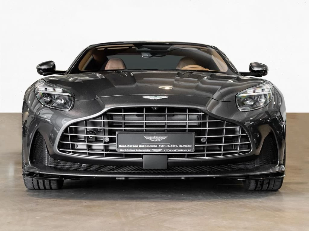 Aston Martin DB12 Coupe Aston Martin Hamburg