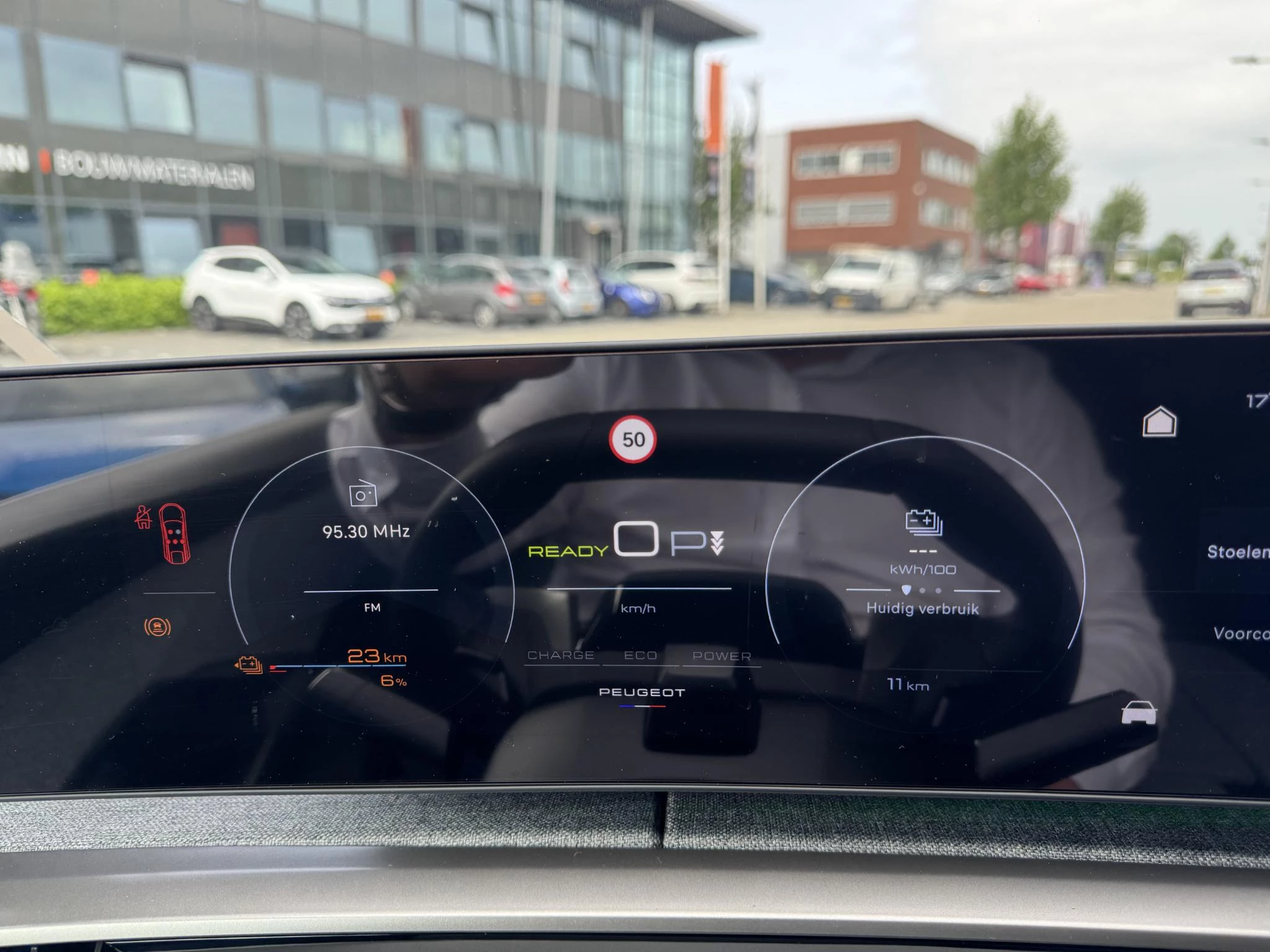 Peugeot e-3008 Allure Avantage 210 73 kWh