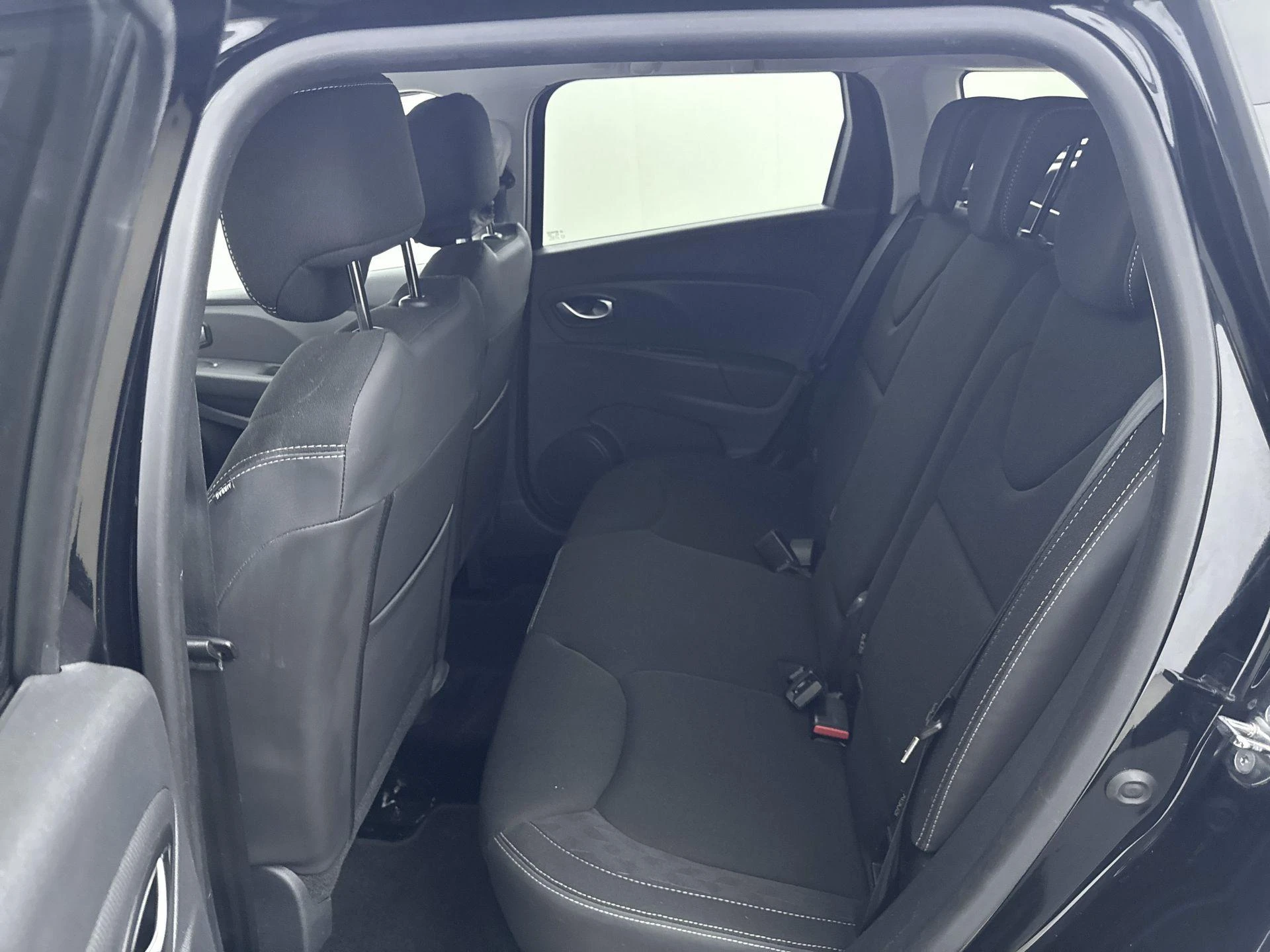 Renault-Clio-image-24