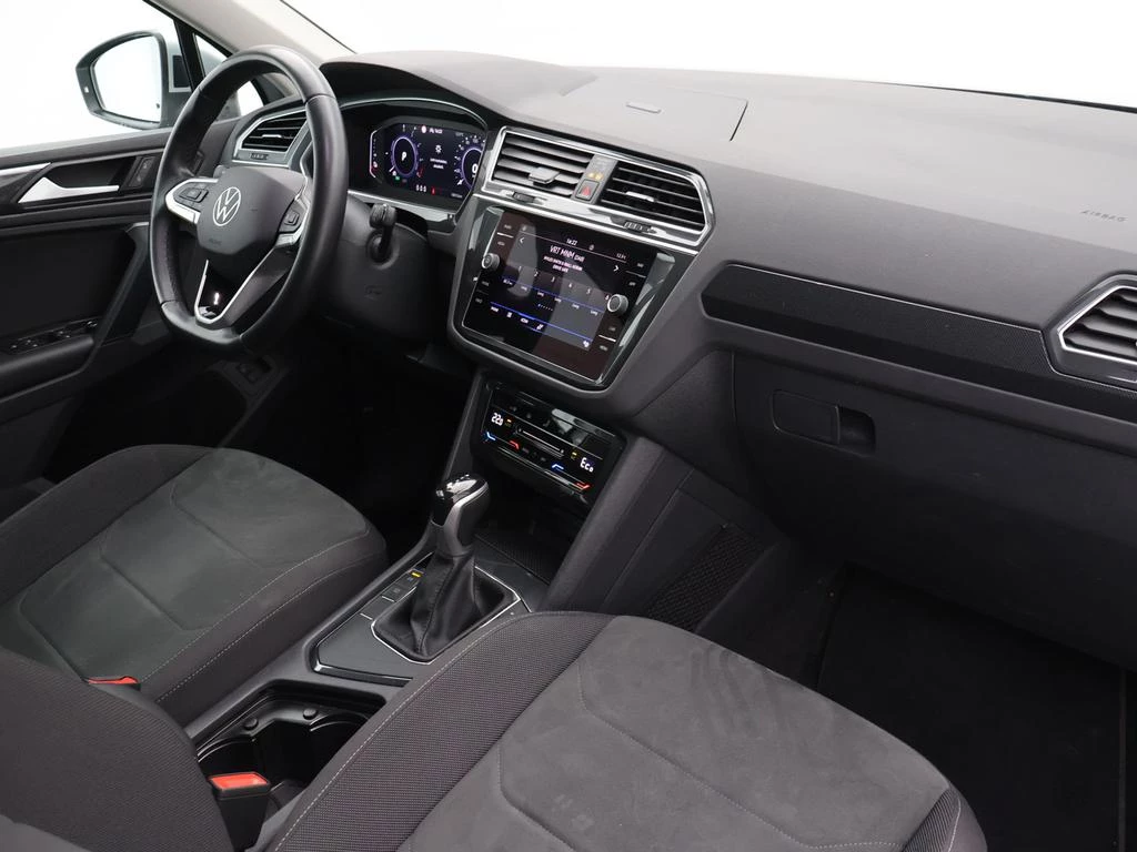 Volkswagen Tiguan eHybrid Tiguan Elegance PHEV 1.4TSI eHybrid 245PK *AUTOMAAT*CAMERA*TREKHAAK*ALCANTARA*ACC*PDC*...*