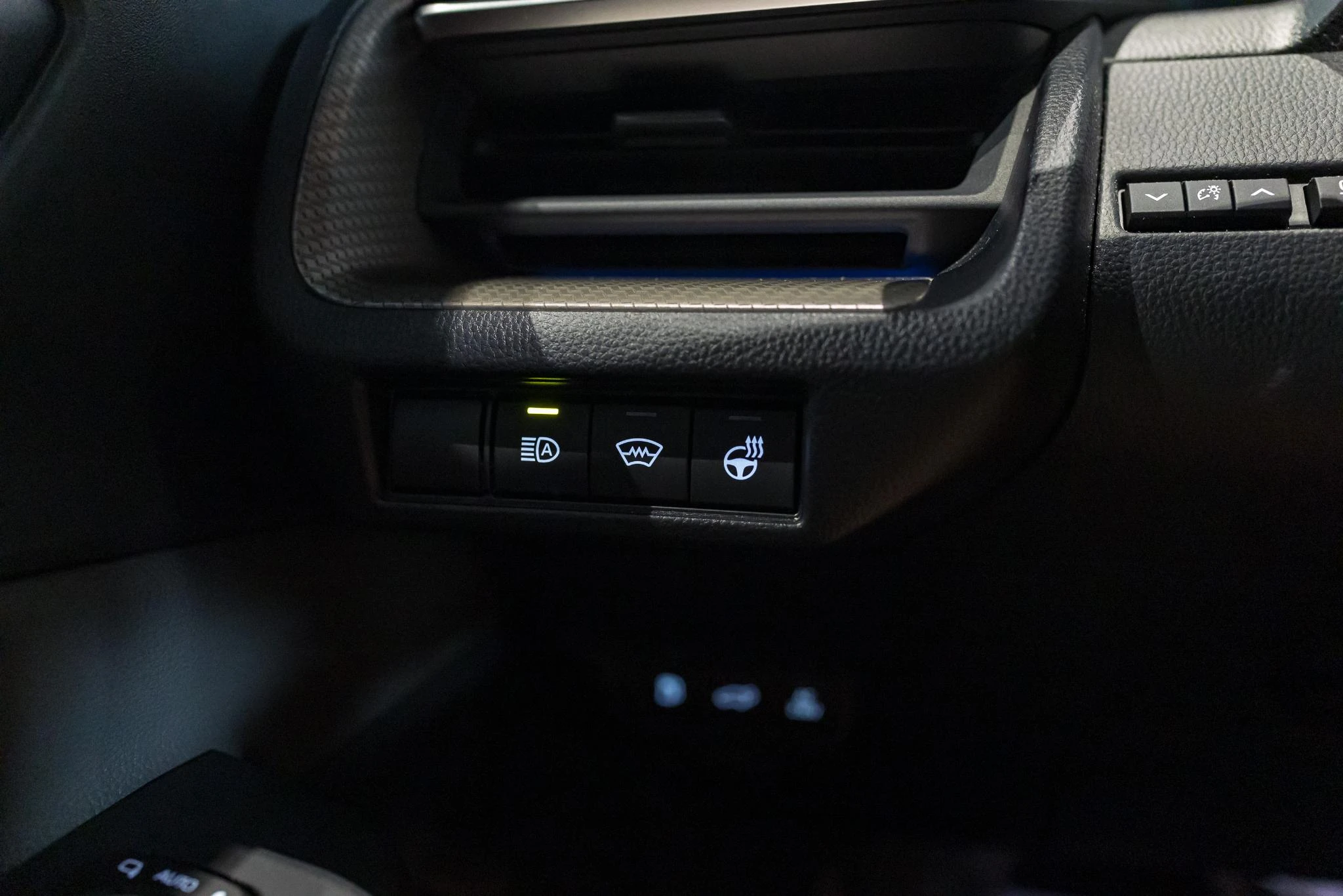 Toyota Prius 2.0 PHEV 164kW Premium Plus e-CVT
