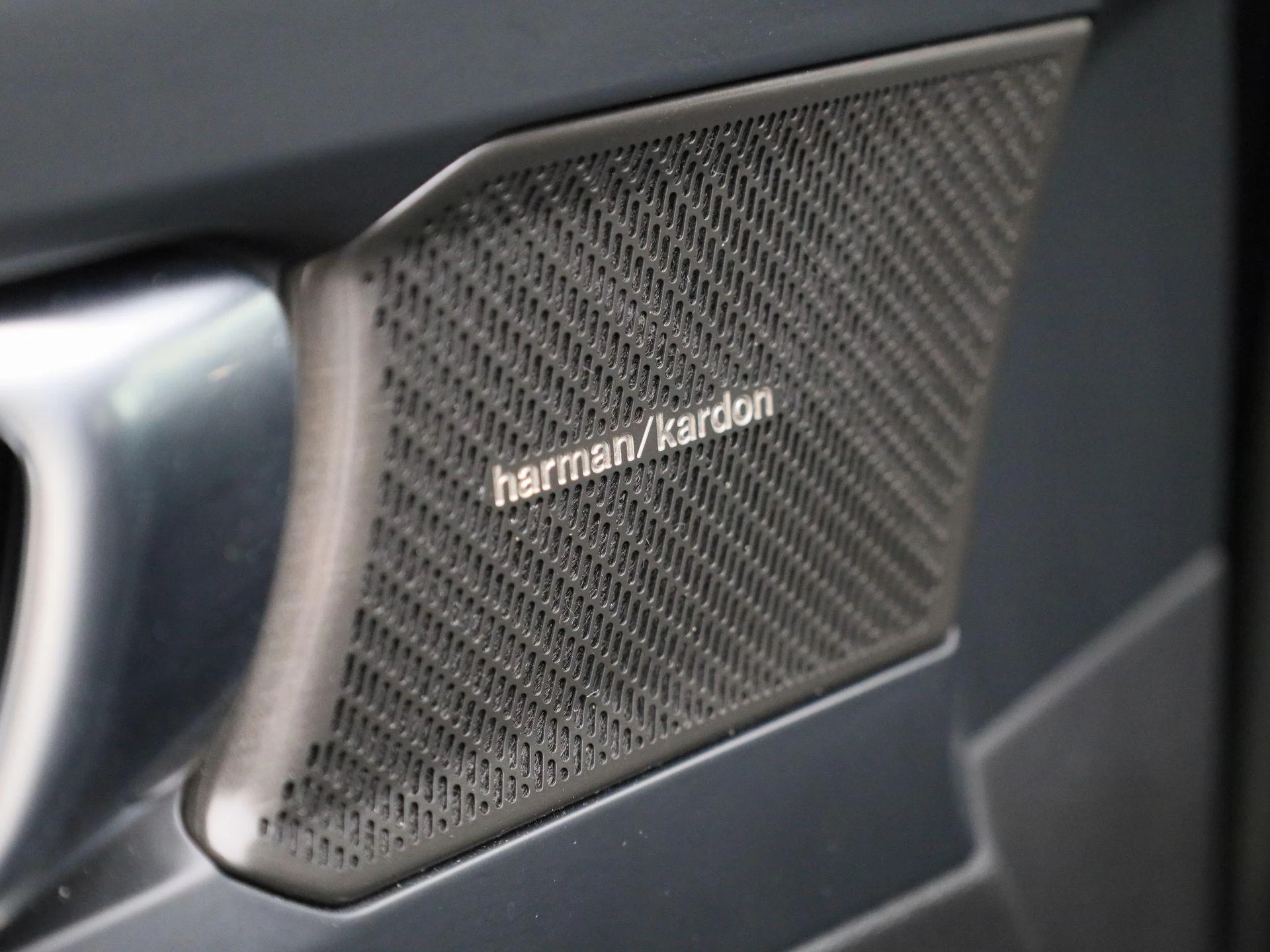 Volvo-XC40-image-36