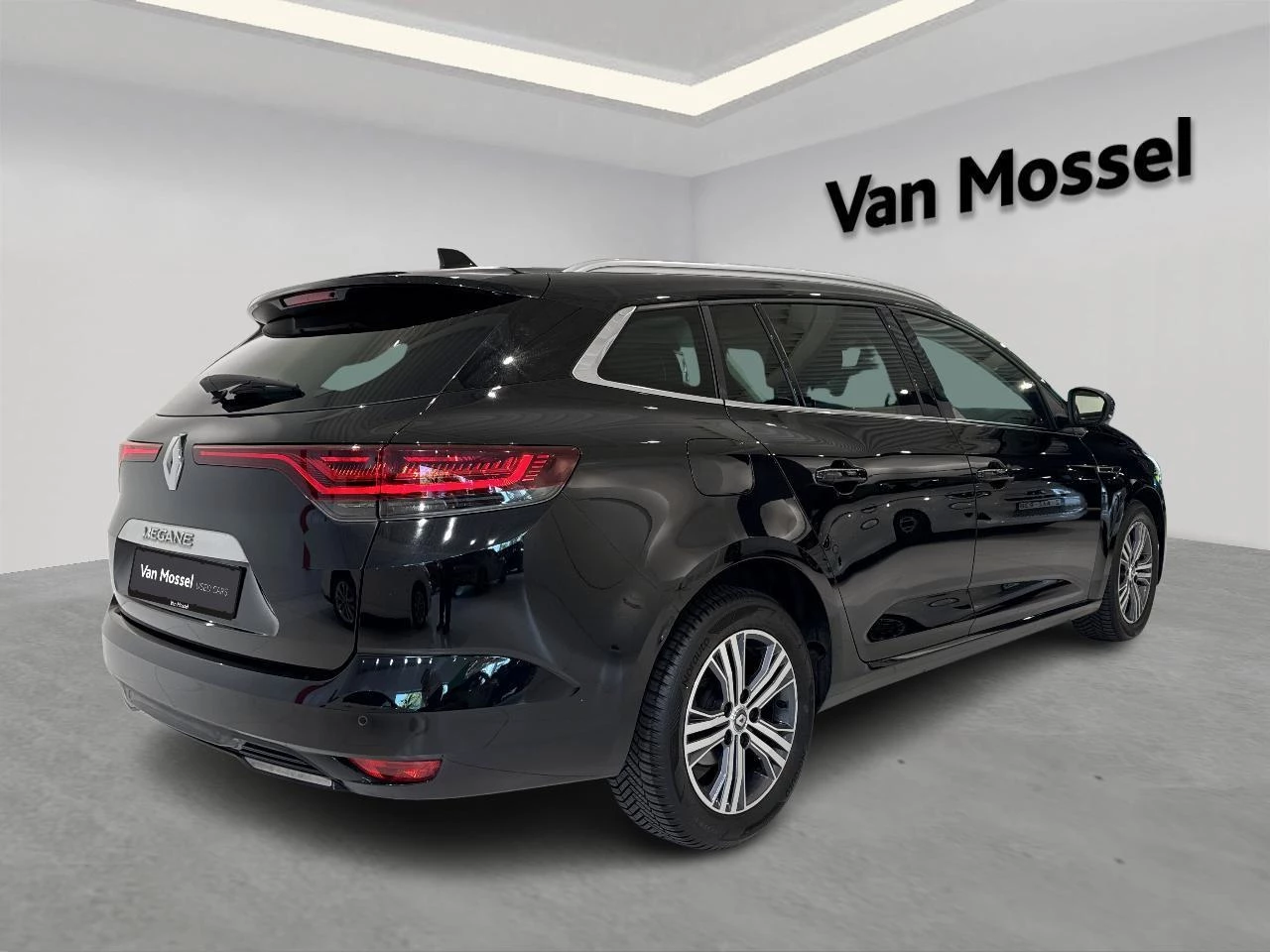 Renault-Mégane Grand Tour-image-4