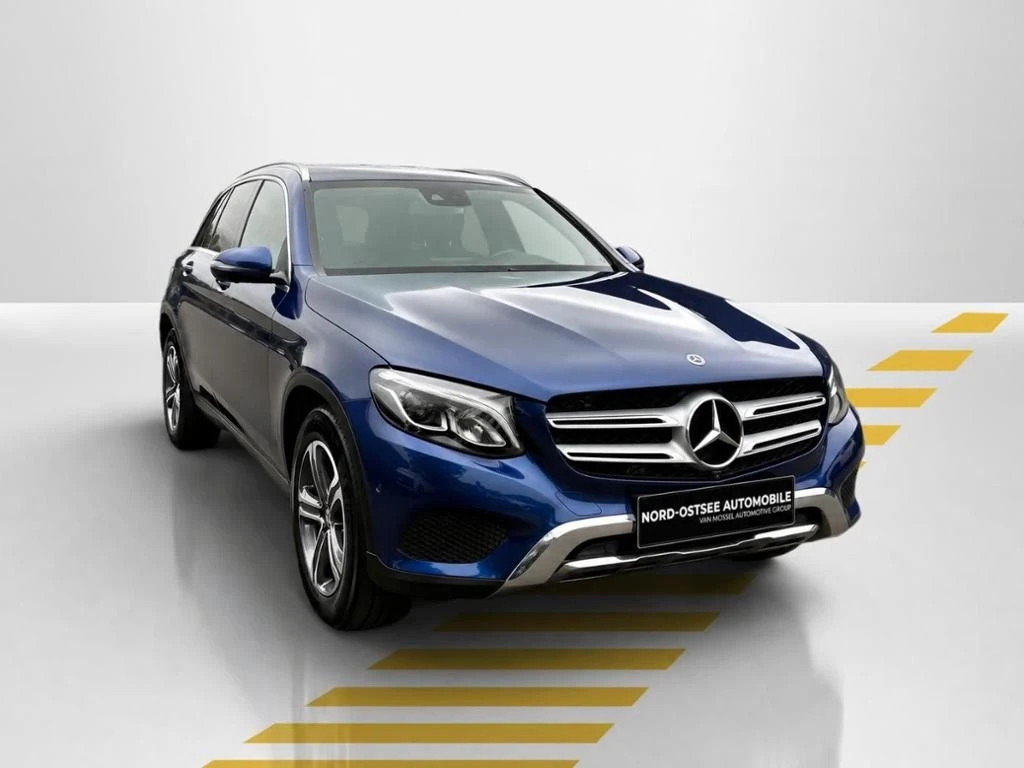 Mercedes-Benz-GLC 350 d-image-16