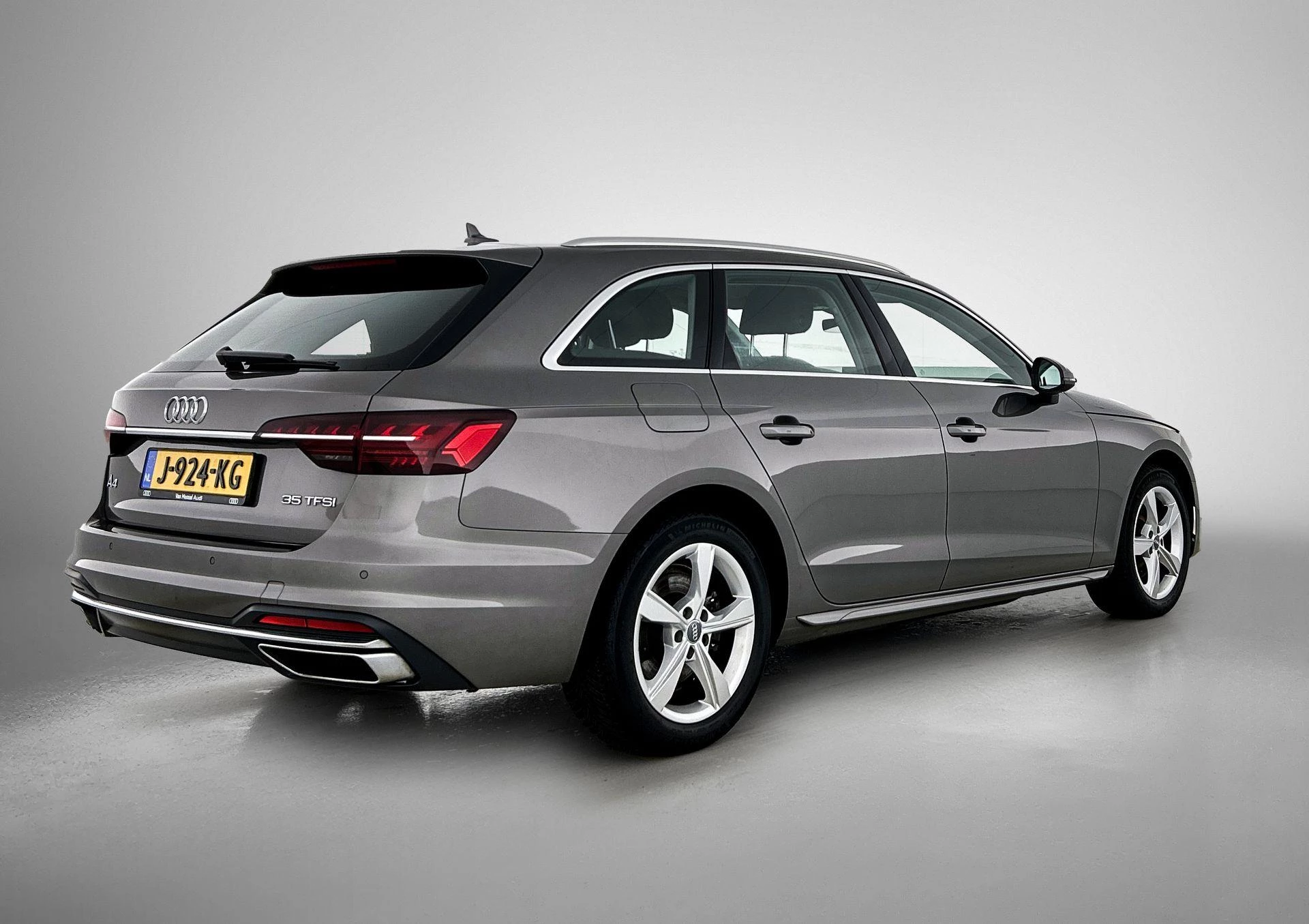 Audi-A4-image-3