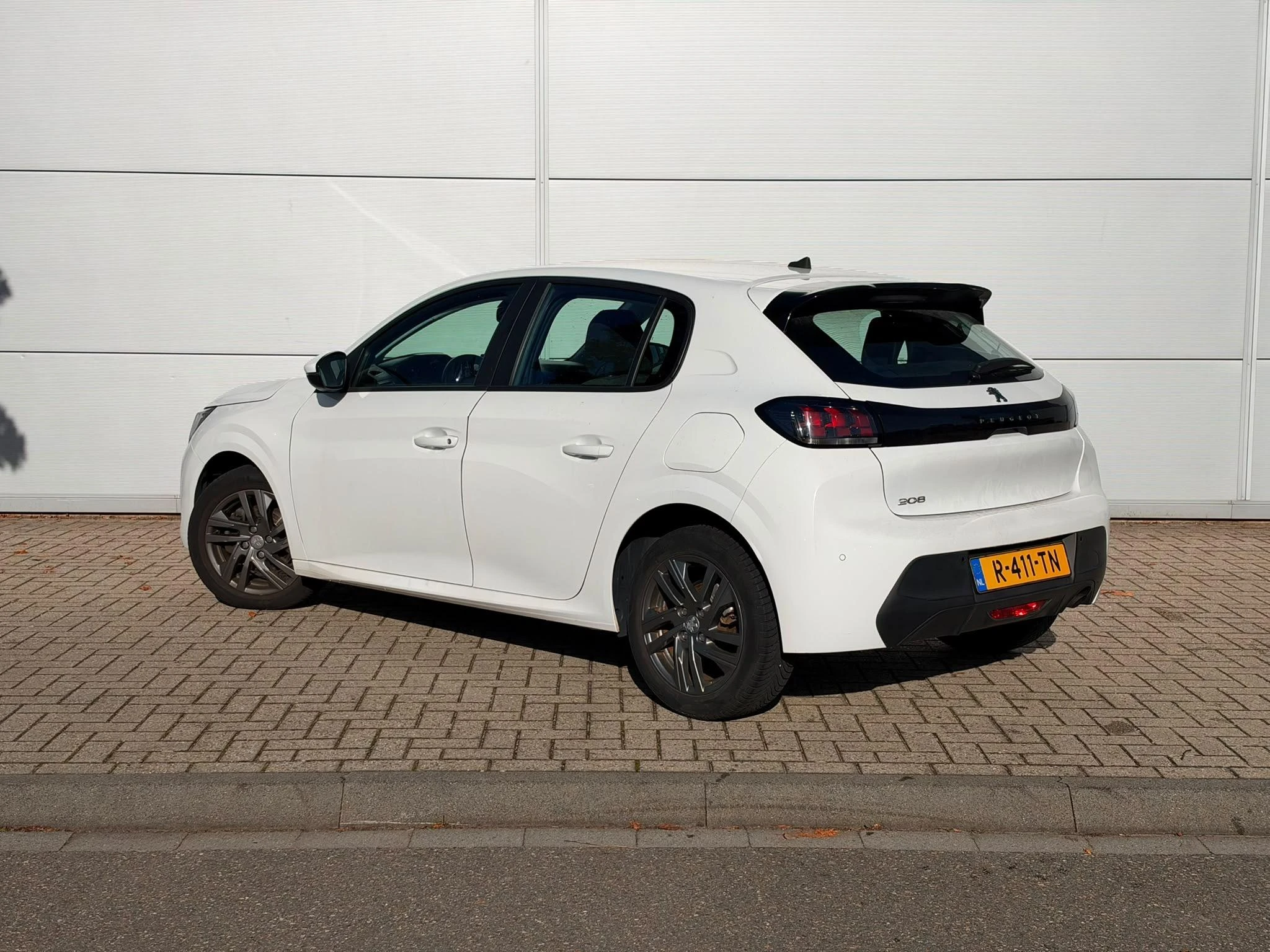 Peugeot-208-image-3