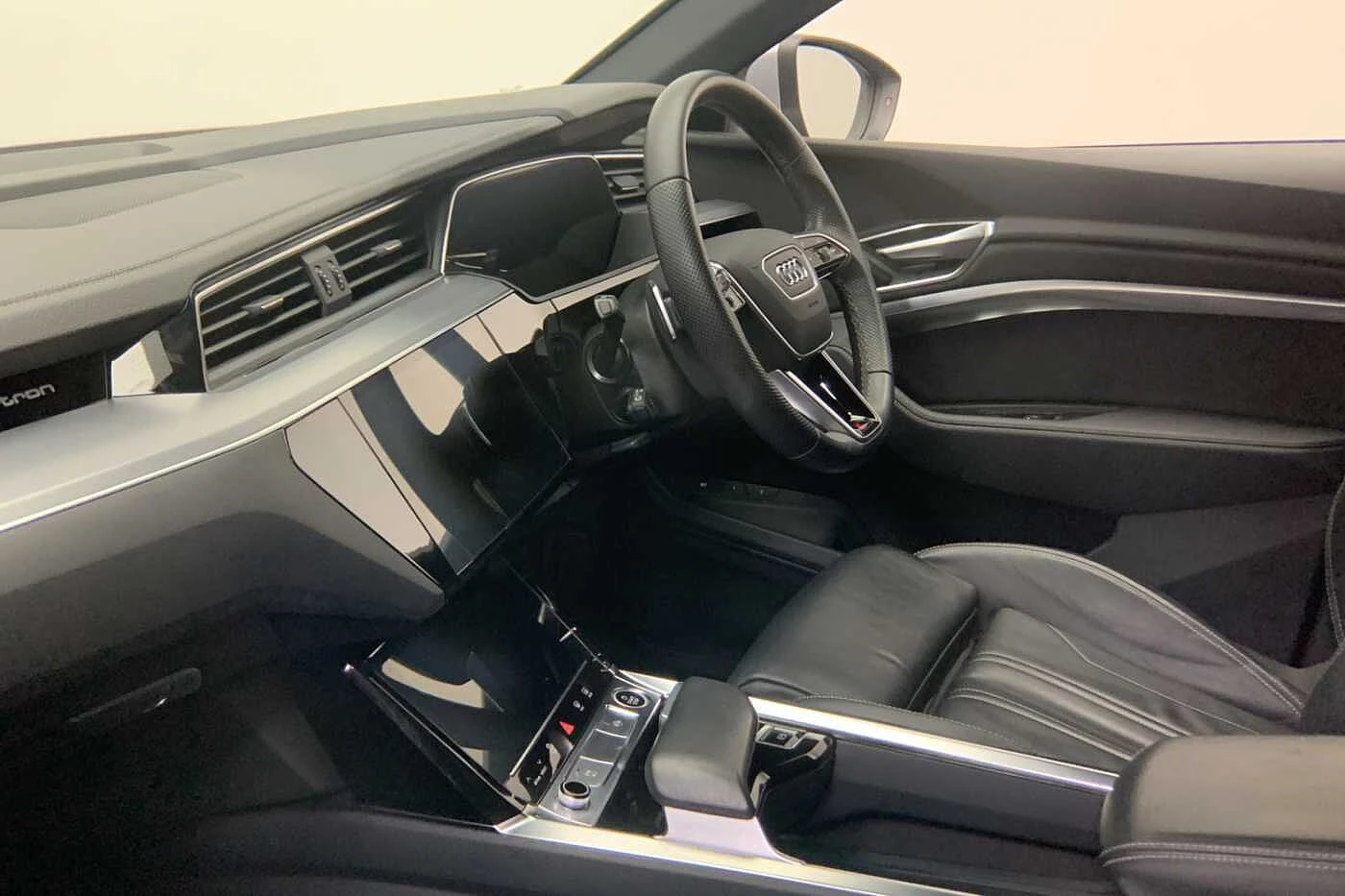 Audi-e-tron-image-1