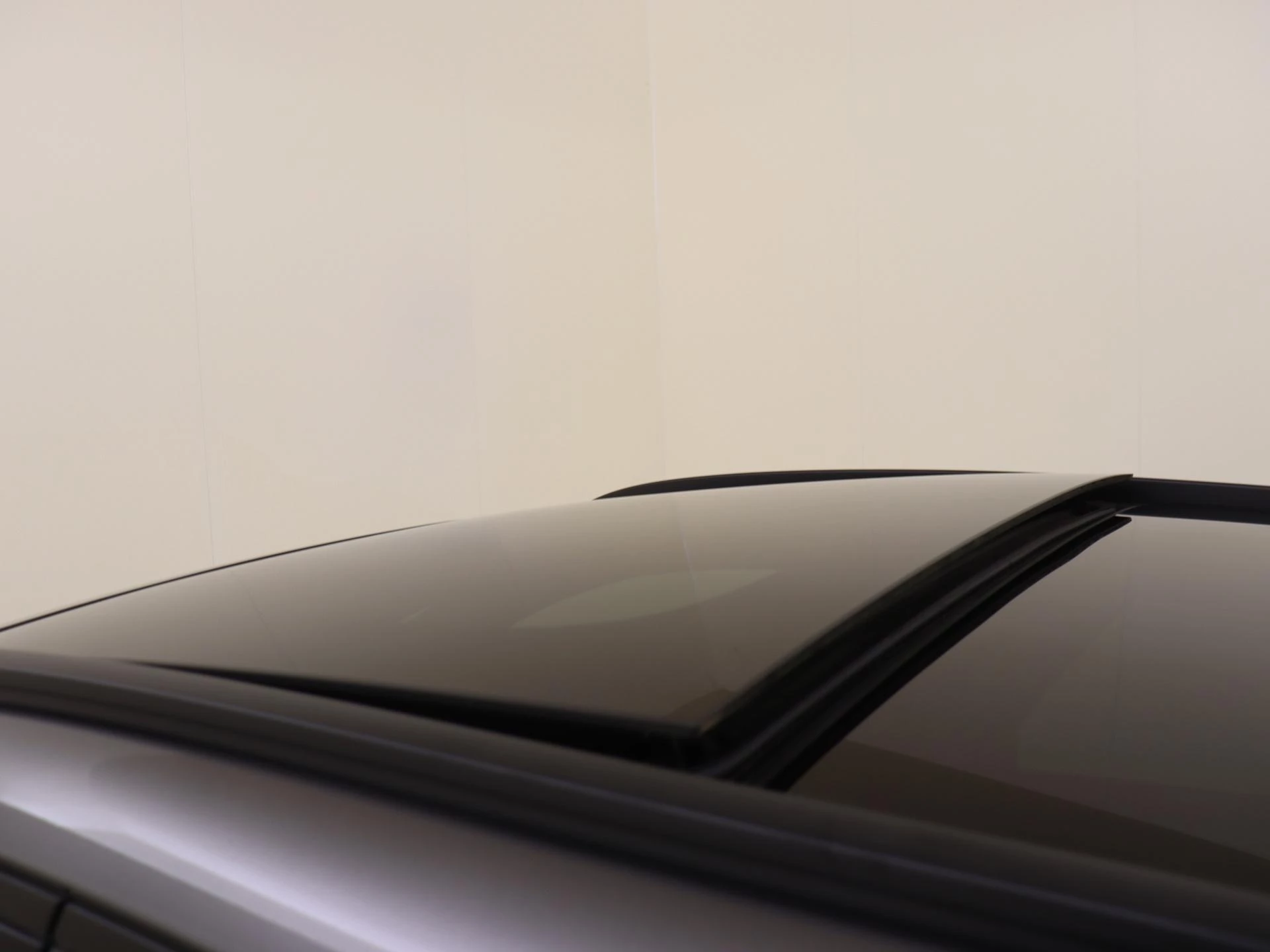 Mercedes-Benz-GLA-image-28