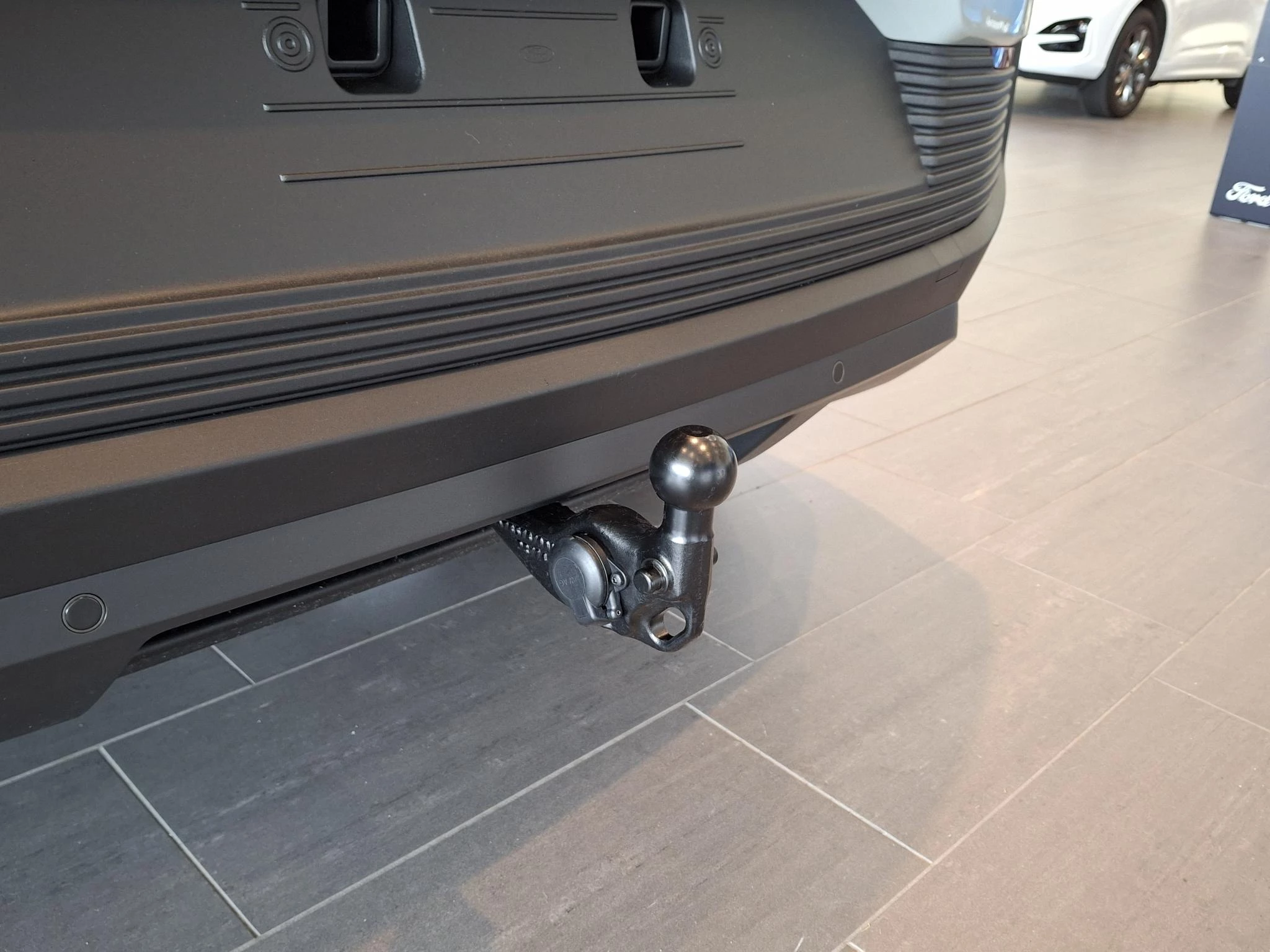 Ford-Explorer EV-image-8