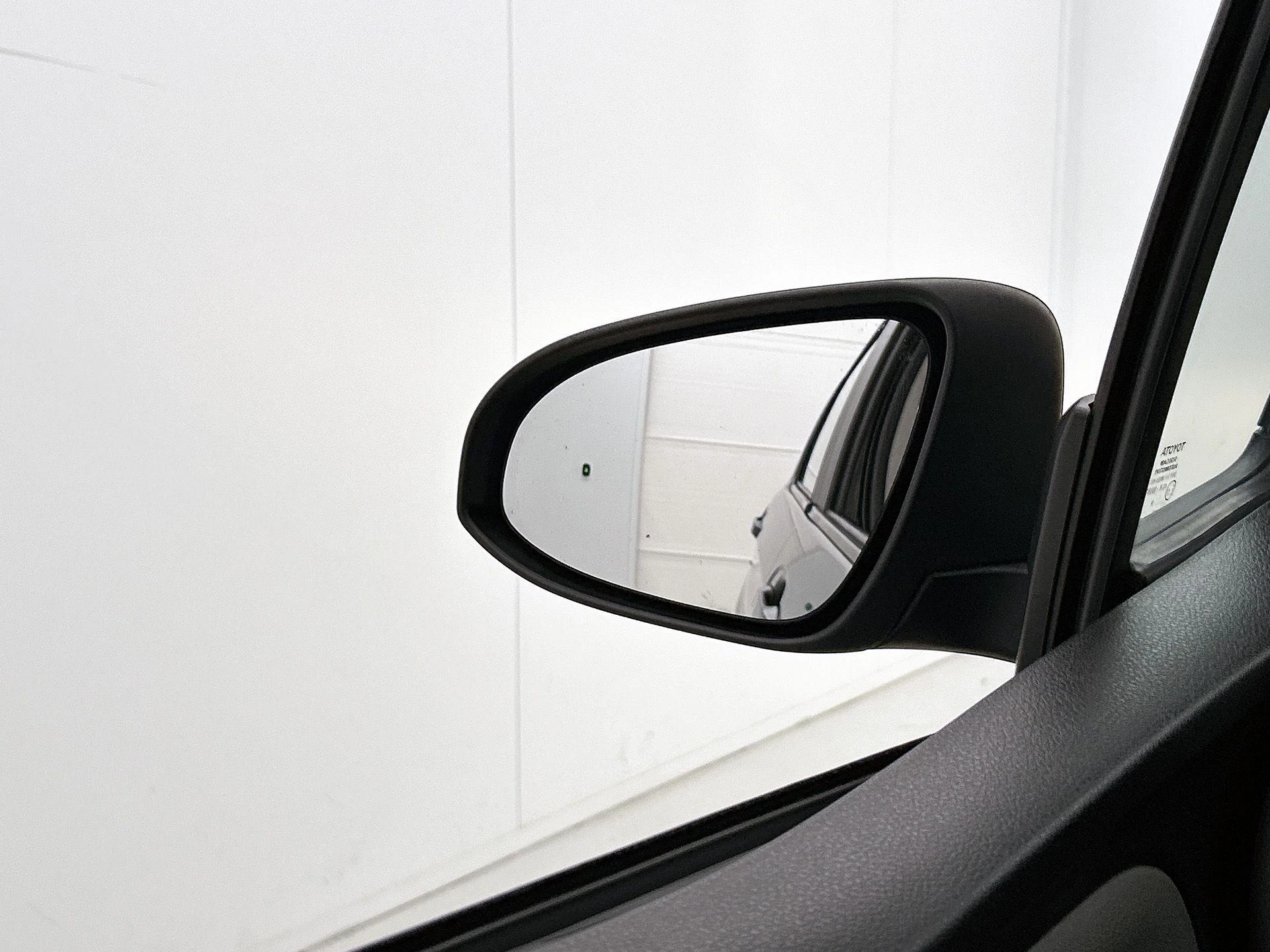 Toyota-Yaris-image-18