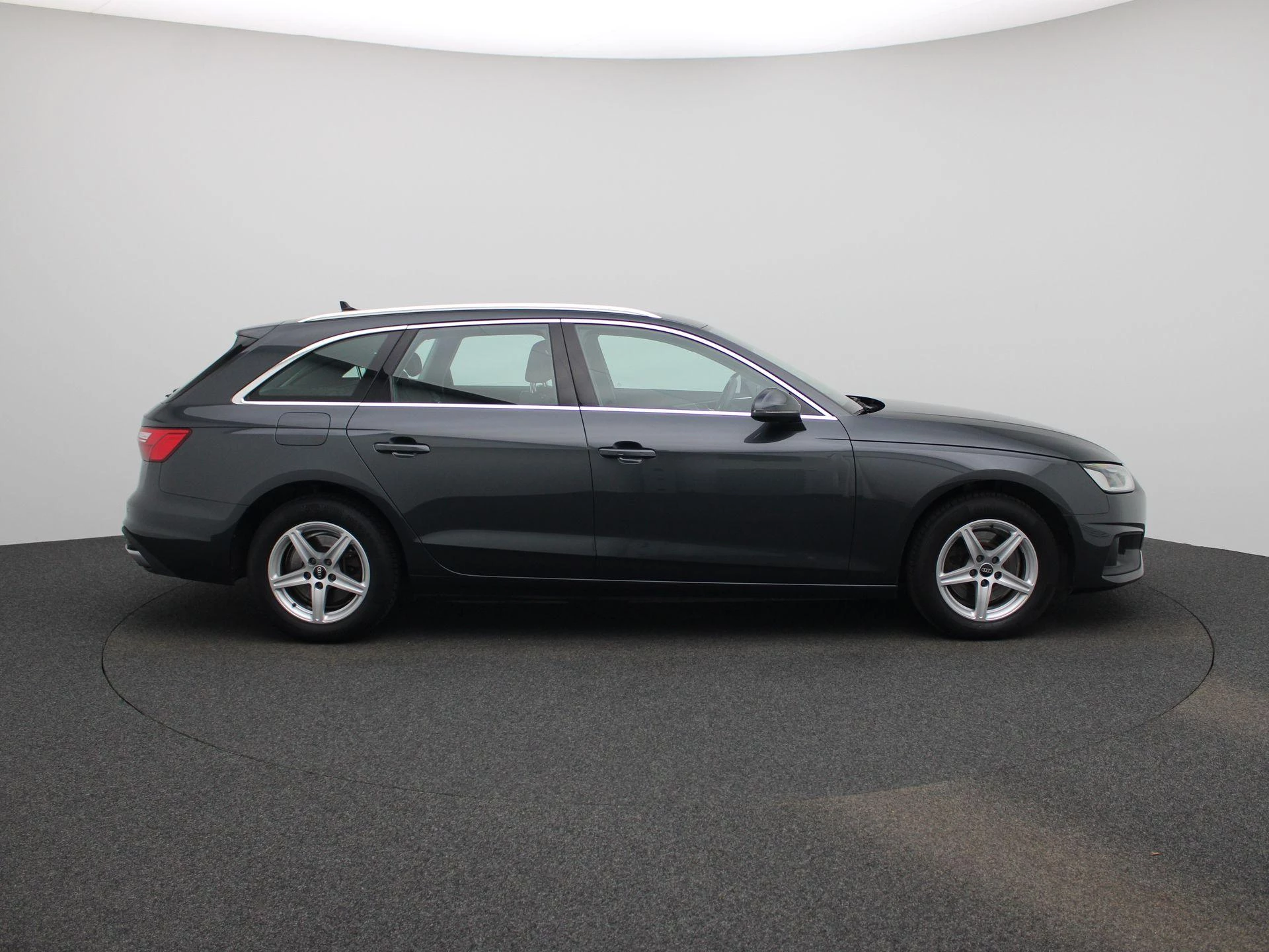 Audi-A4-image-5