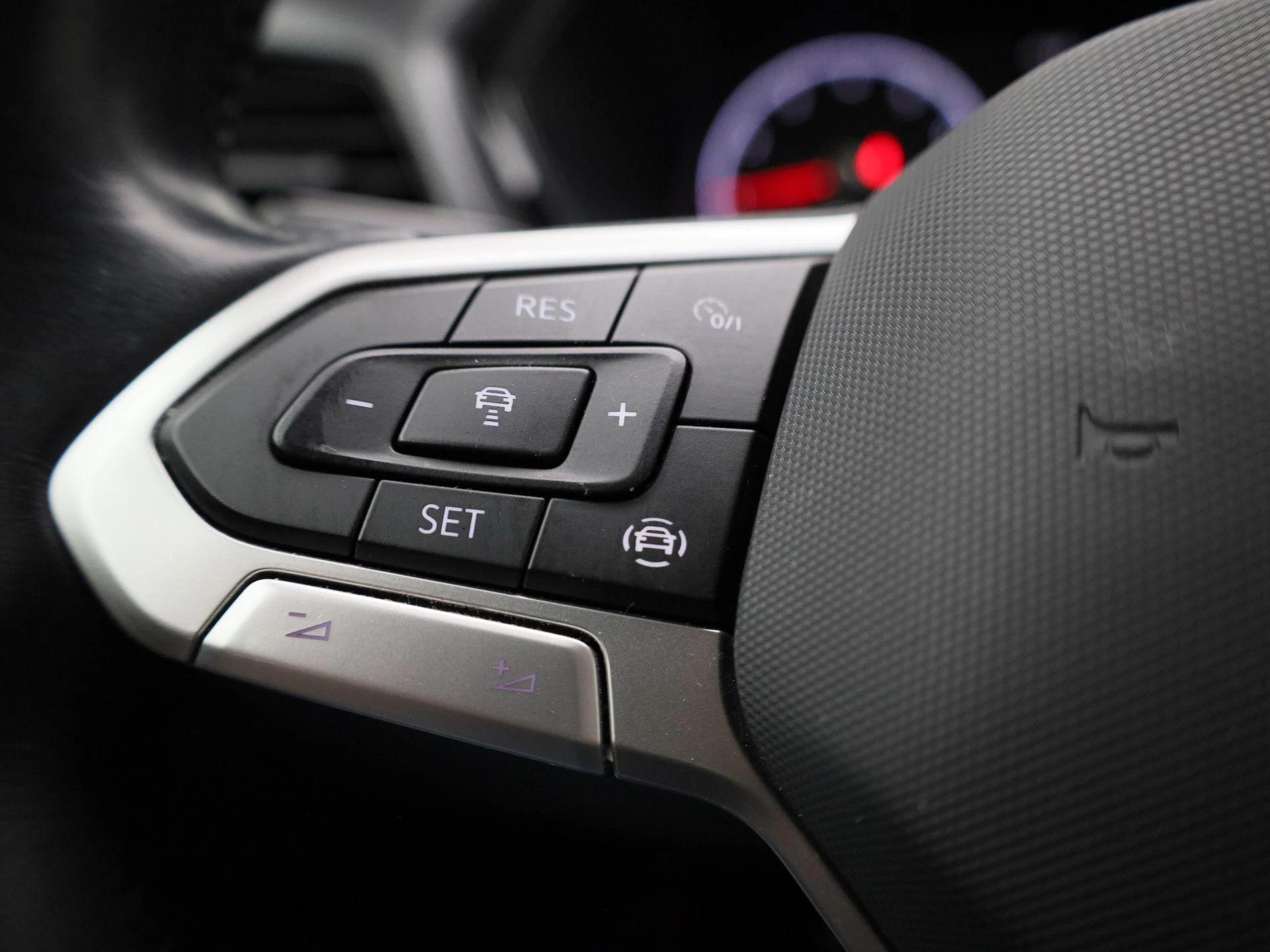 Volkswagen-T-Cross-image-16