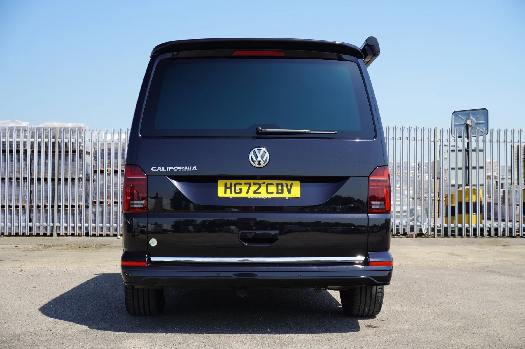 Volkswagen-California-image-20