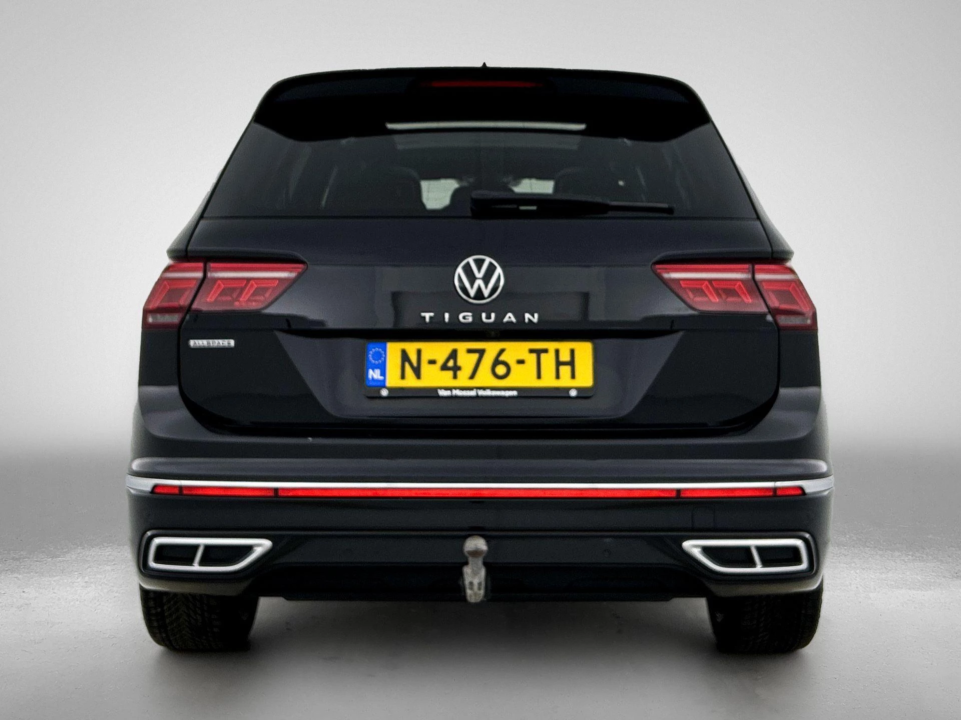 Volkswagen-Tiguan Allspace-image-2
