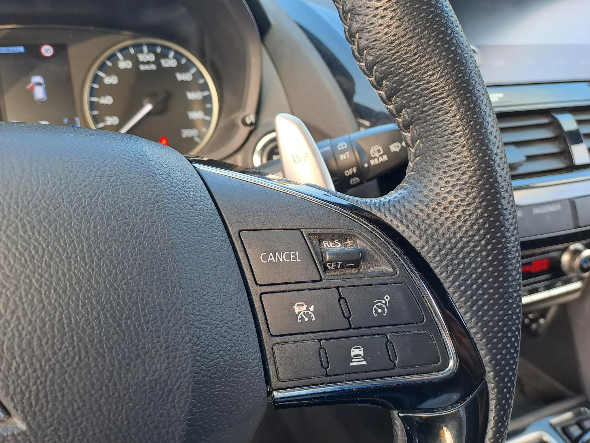 Mitsubishi-Eclipse Cross-image-18