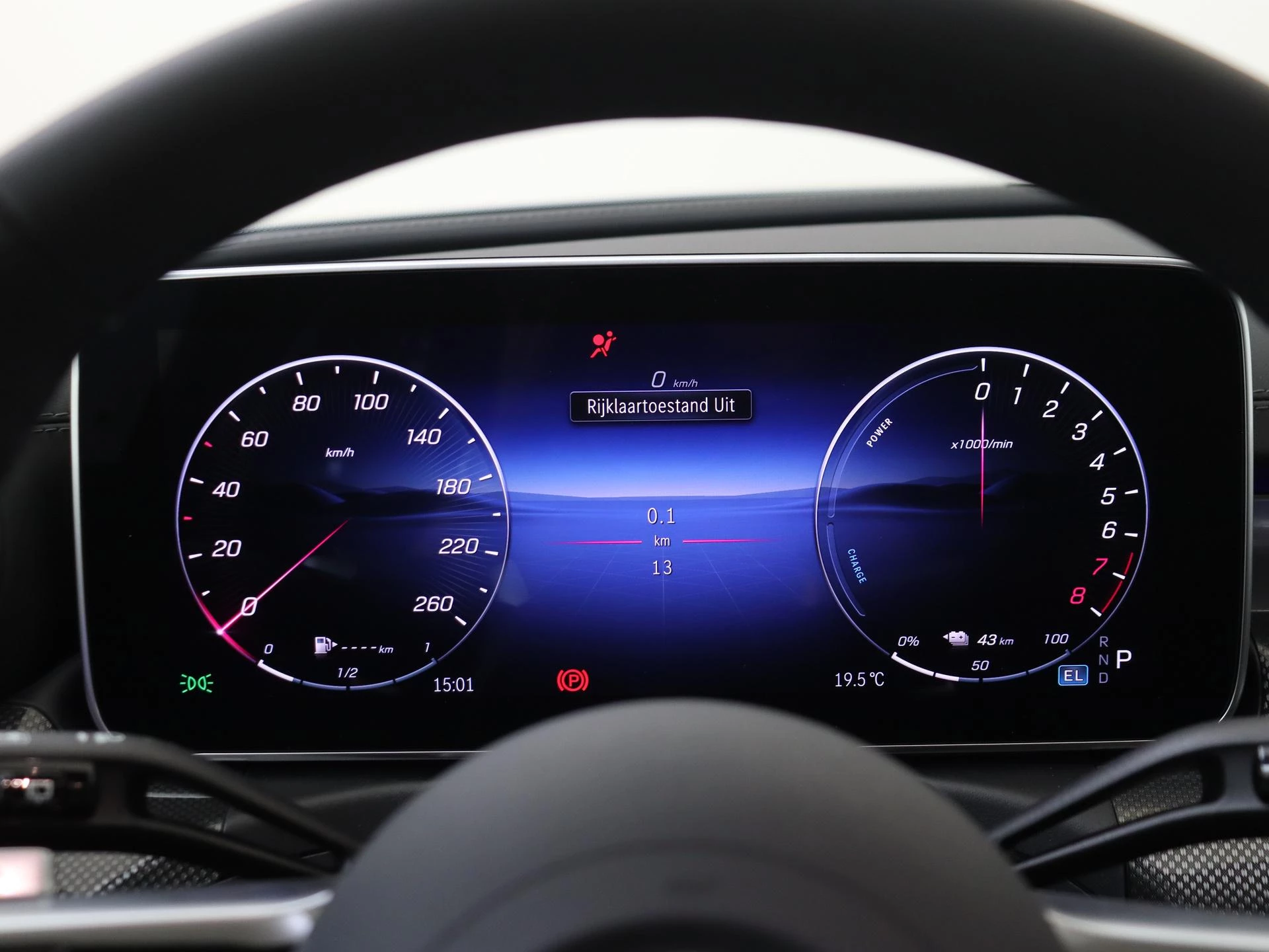 Mercedes-Benz-C-Klasse-image-11