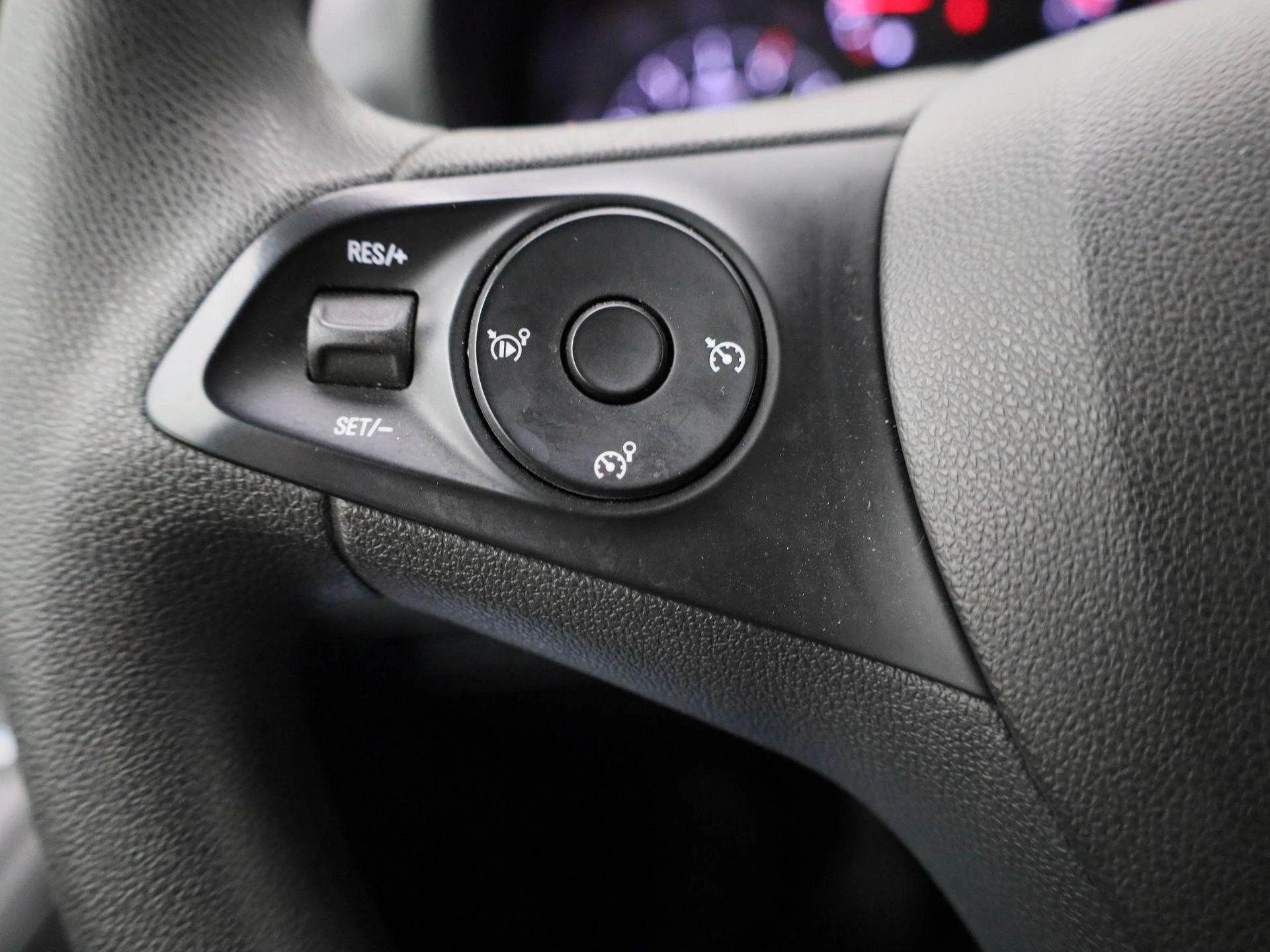 Opel-Combo-image-17