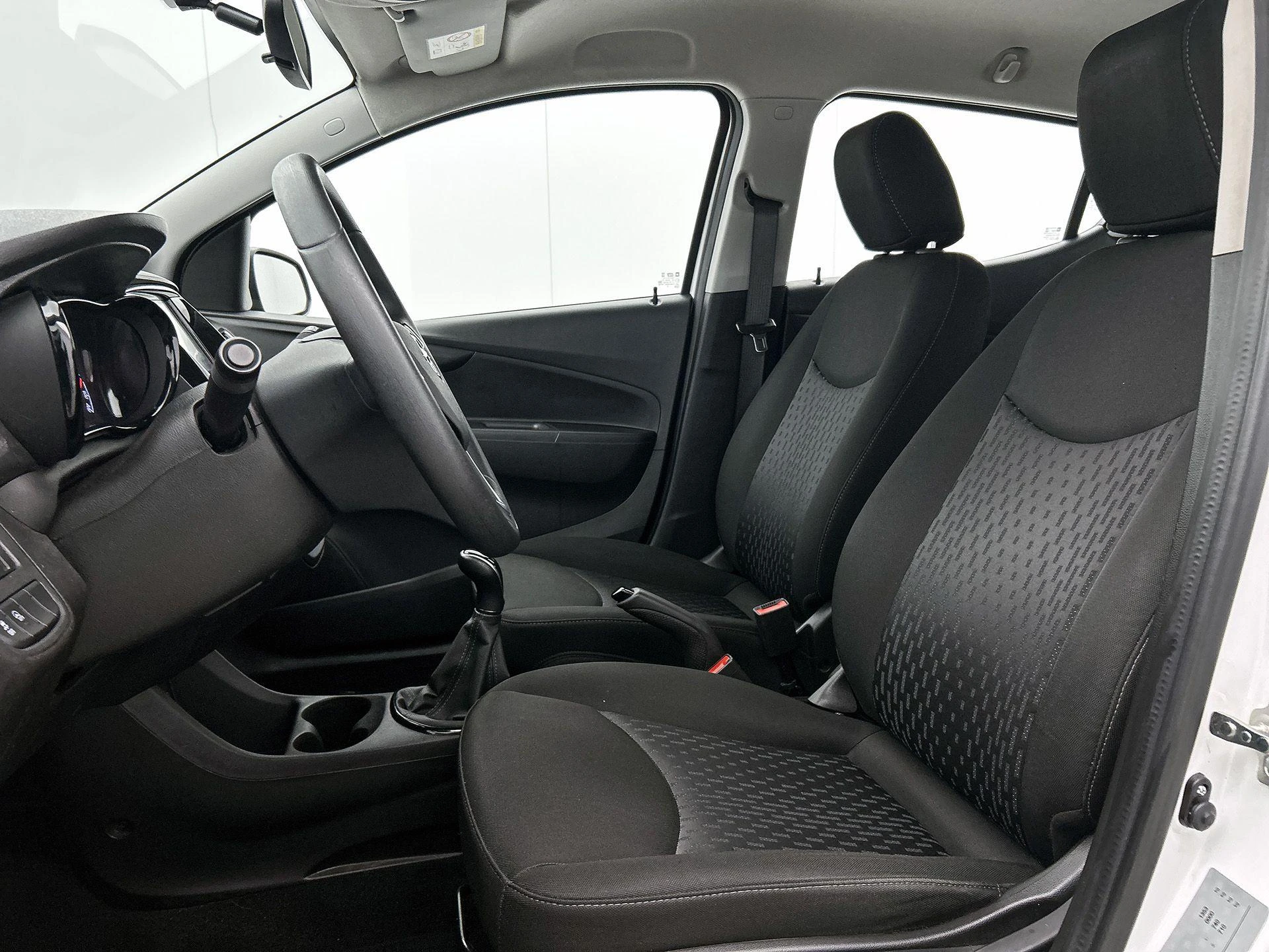 Opel-KARL-image-30