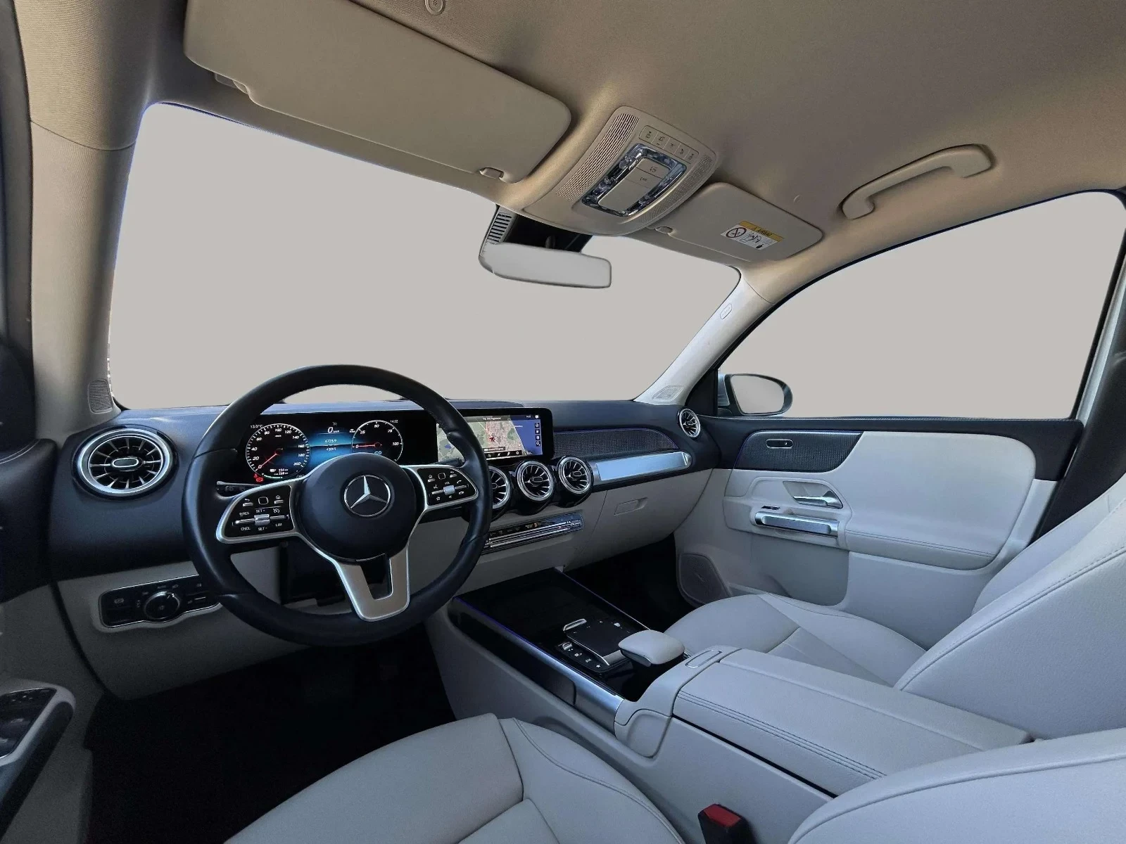 Mercedes-Benz-EQB-image-11