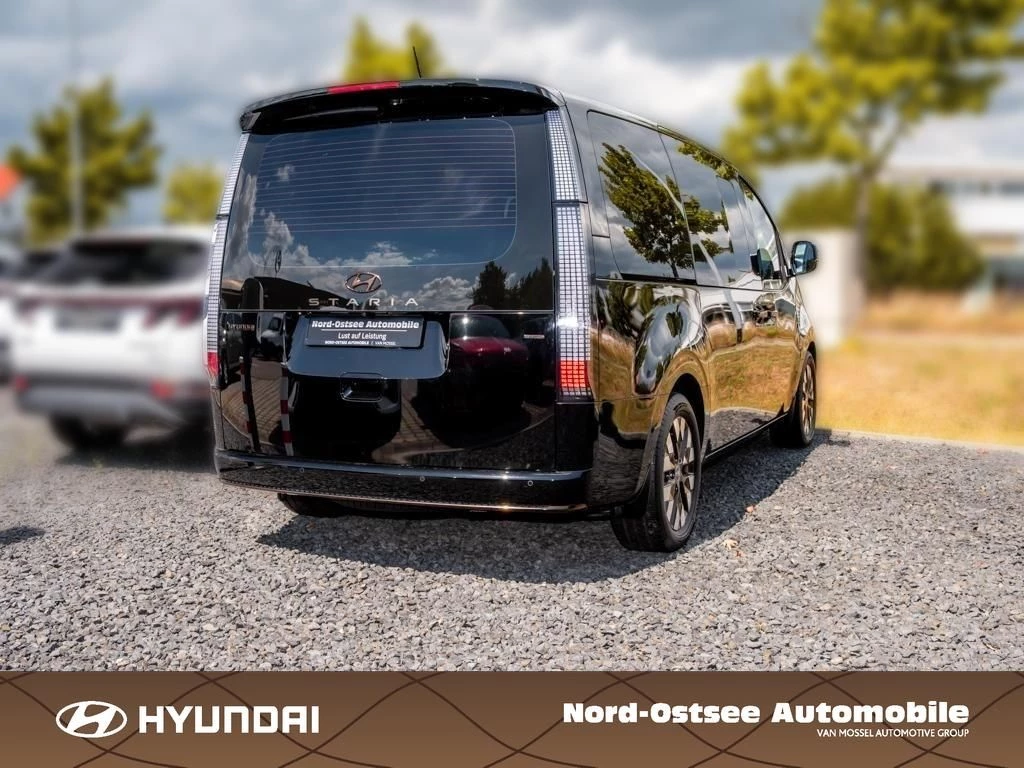 Hyundai Staria 2.2 CRDi SIGNATURE 4WD (7-Sitzer) LED
