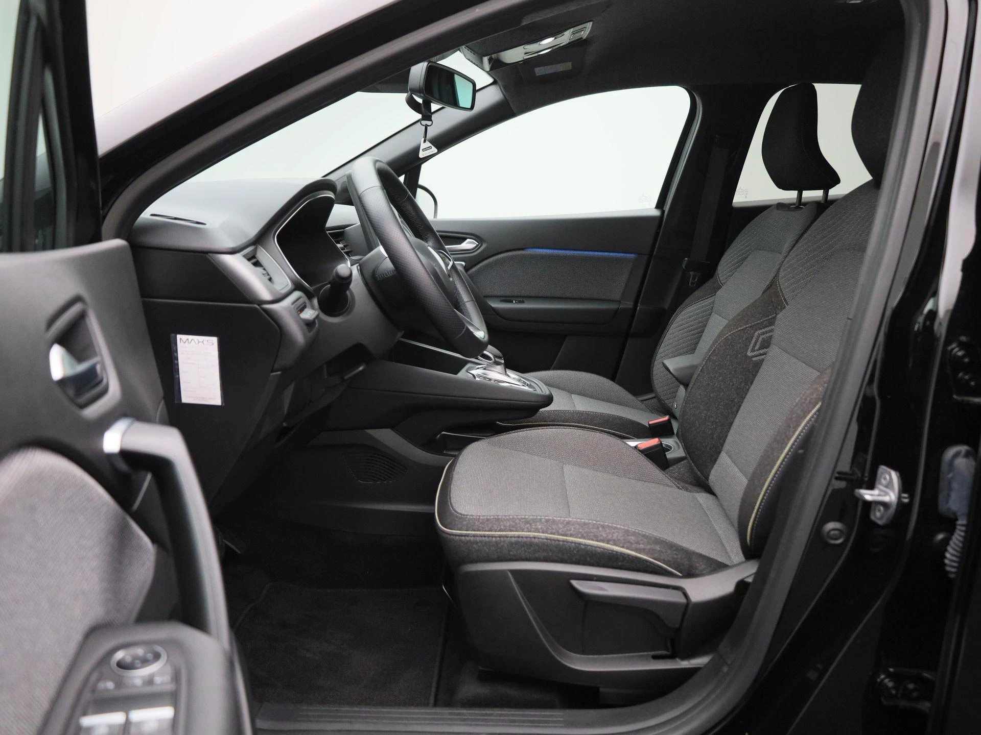 Renault-Captur-image-10