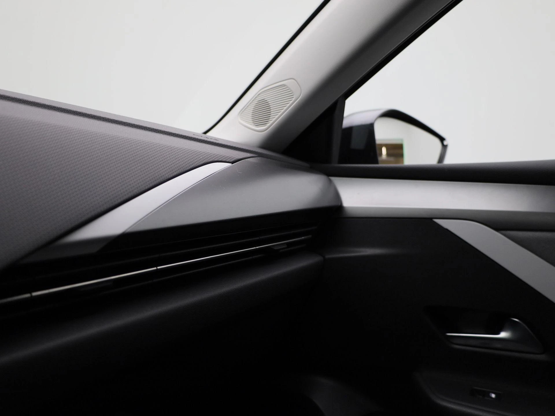 Opel-Astra-image-21