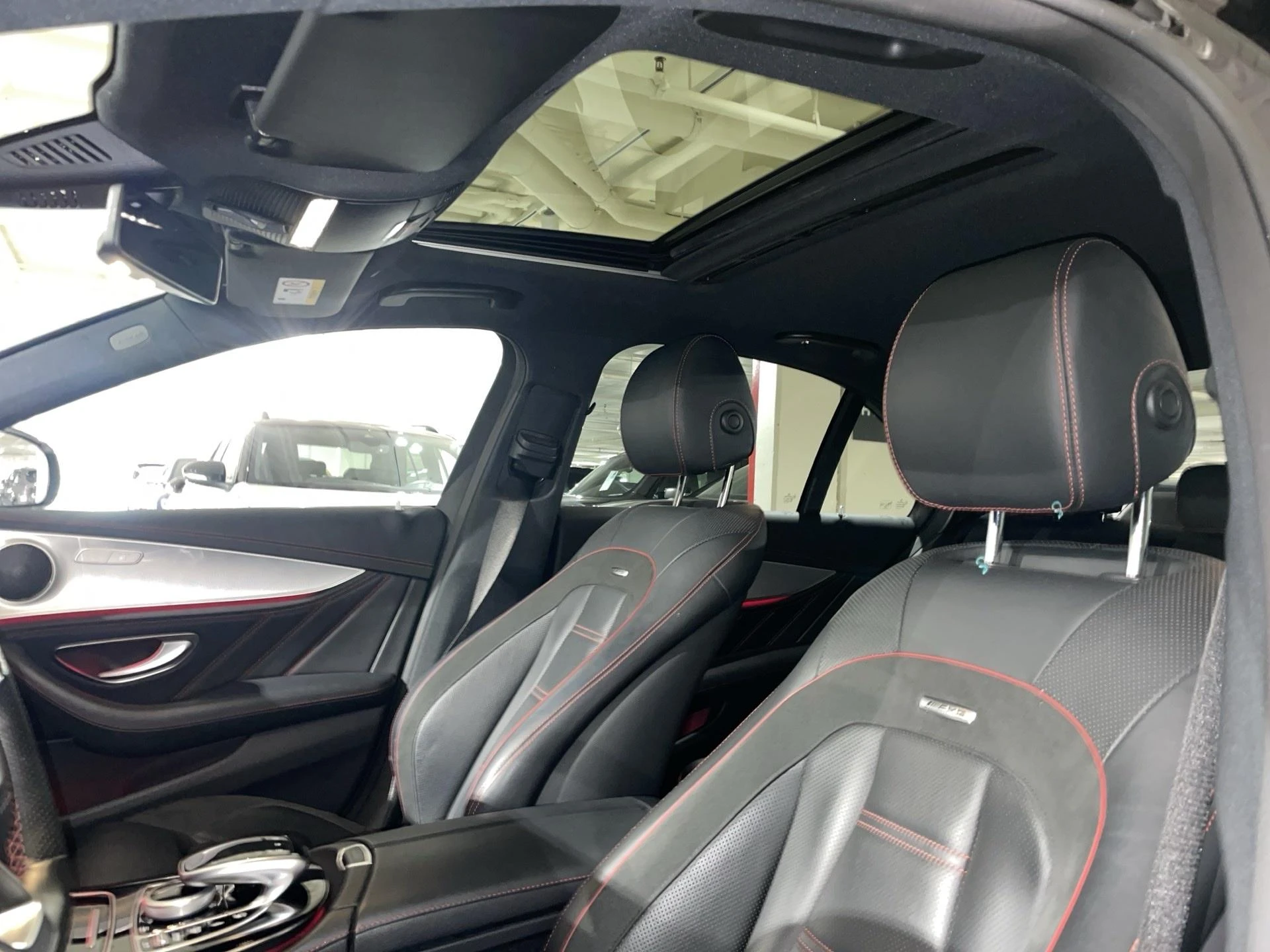 Mercedes-Benz-Classe E-image-12