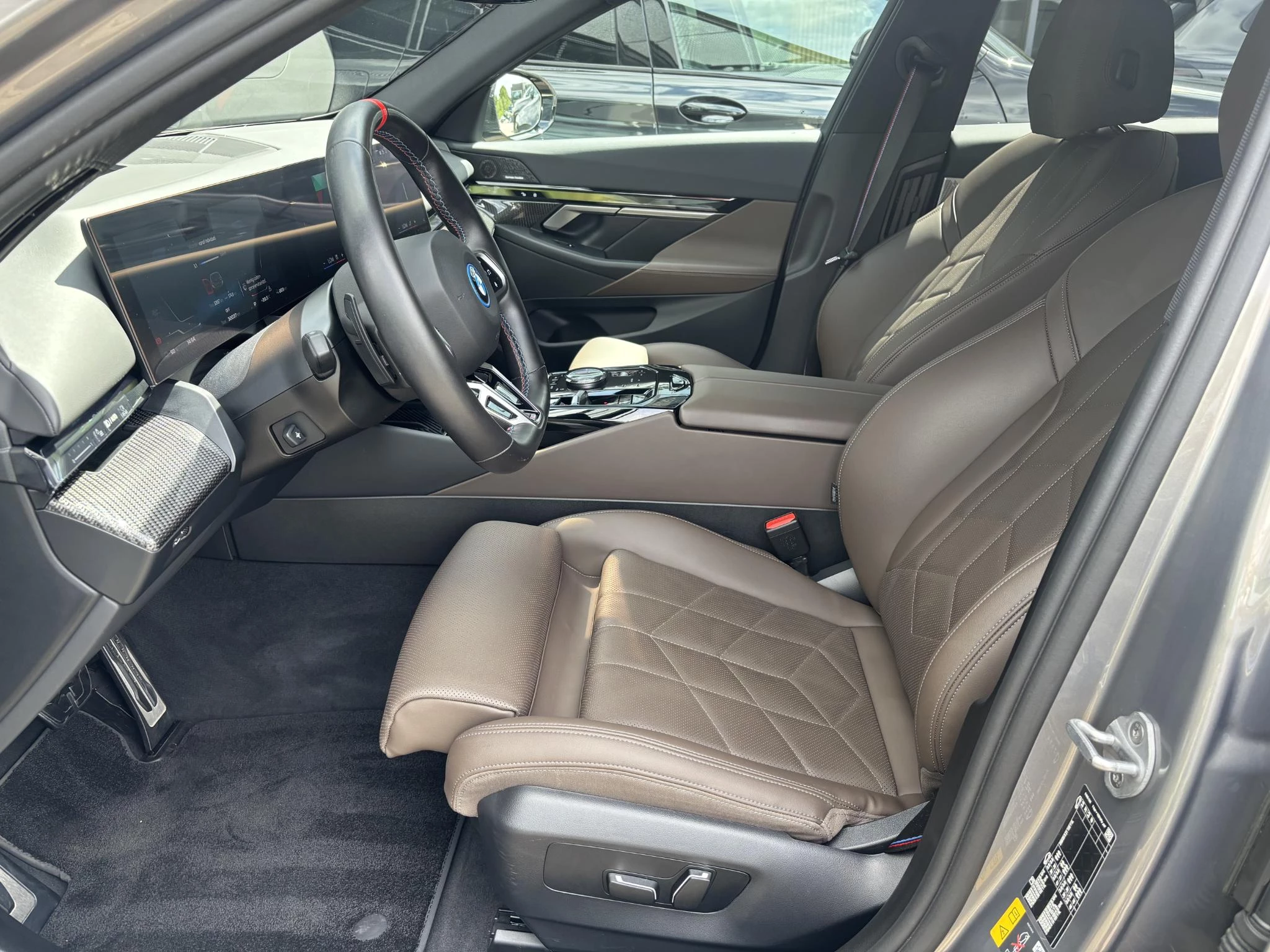 BMW i5 Touring M60 xDrive 84 kWh