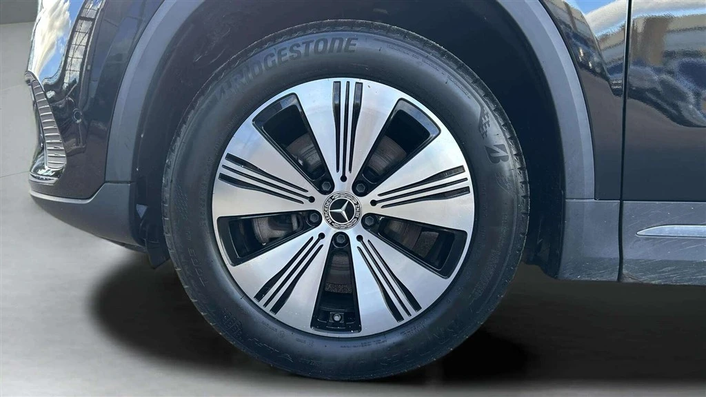 Mercedes-Benz-EQA-image-8