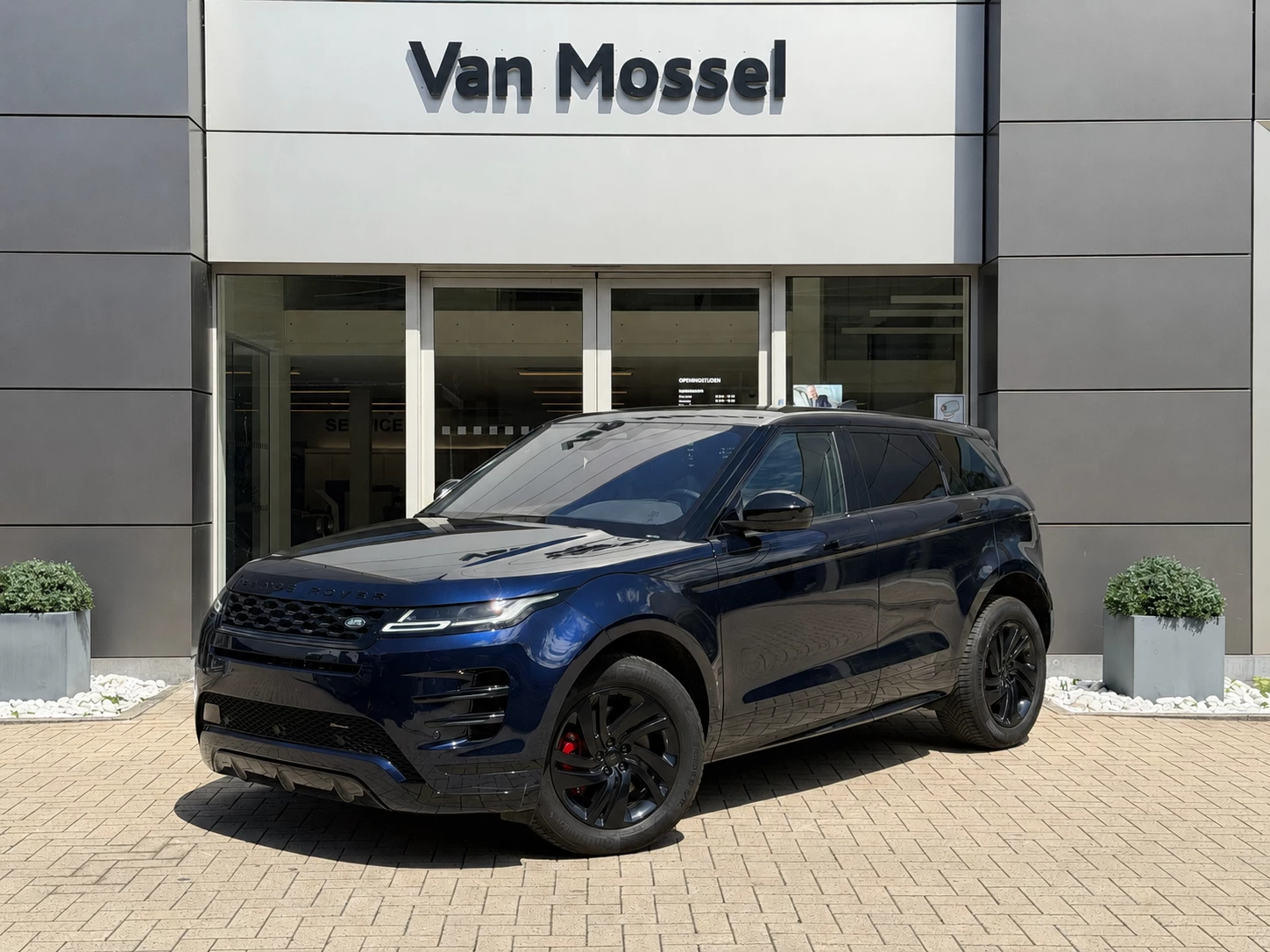 Land Rover-Range Rover Evoque-image-0