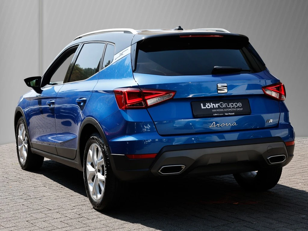 SEAT-Arona-image-3