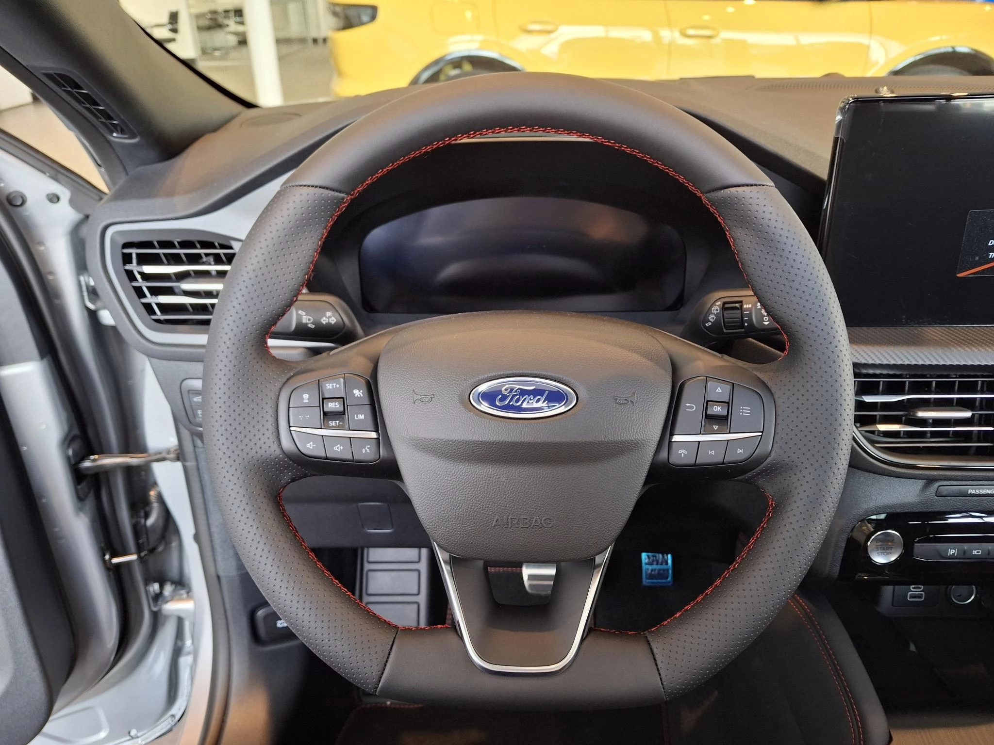 Ford-Kuga-image-13