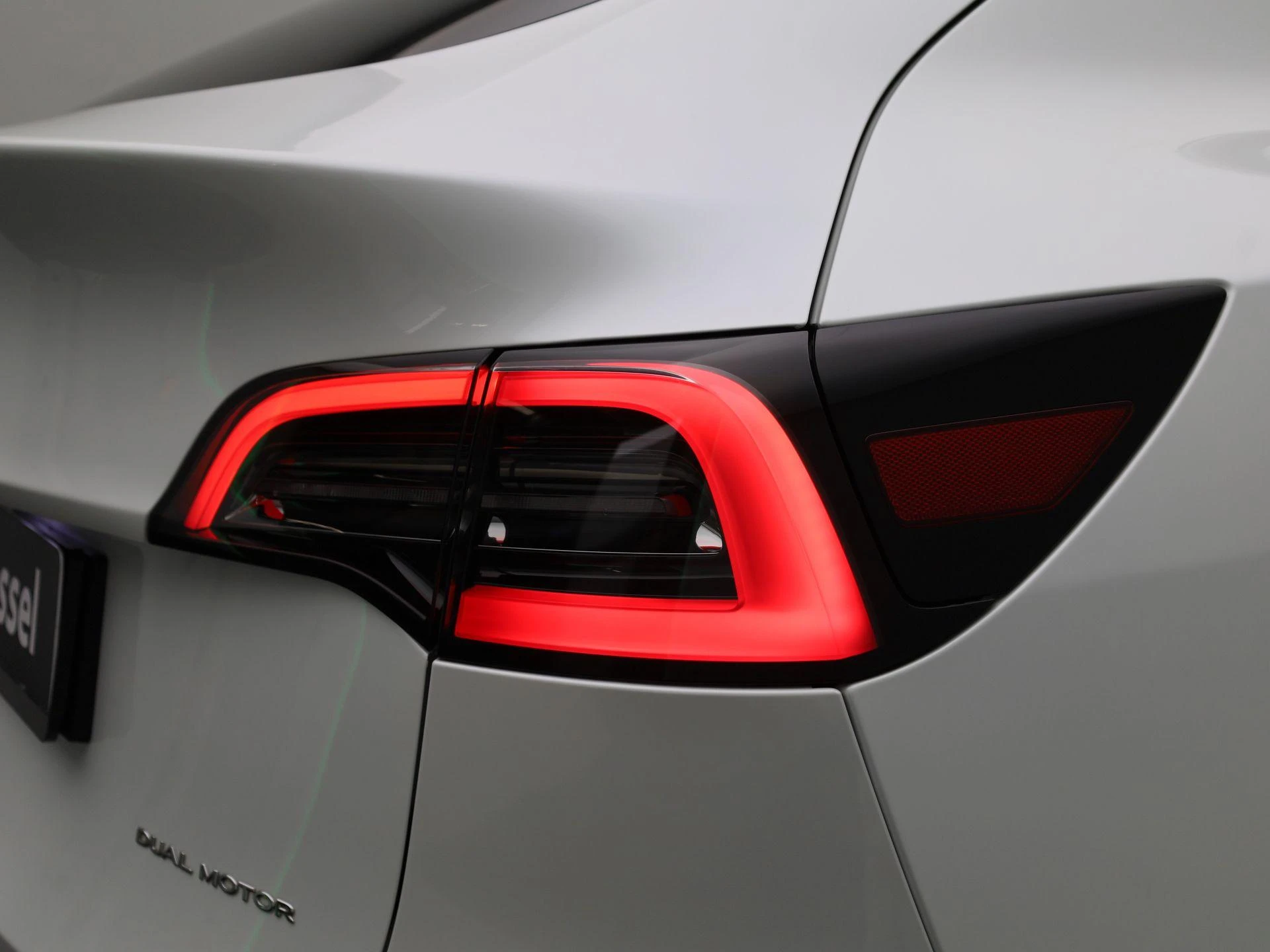 Tesla-Model Y-image-24