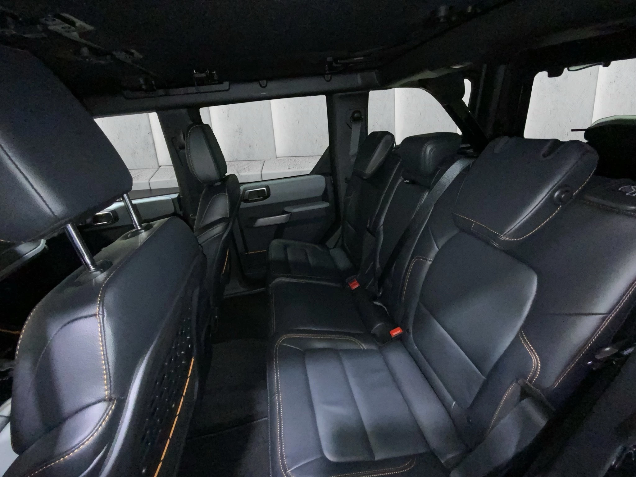 Ford Bronco Badlands 5-Türer 2.7 l EcoBoost V6. 10-Gang-Automatik. Allrad e-4WD MJ 2023.25