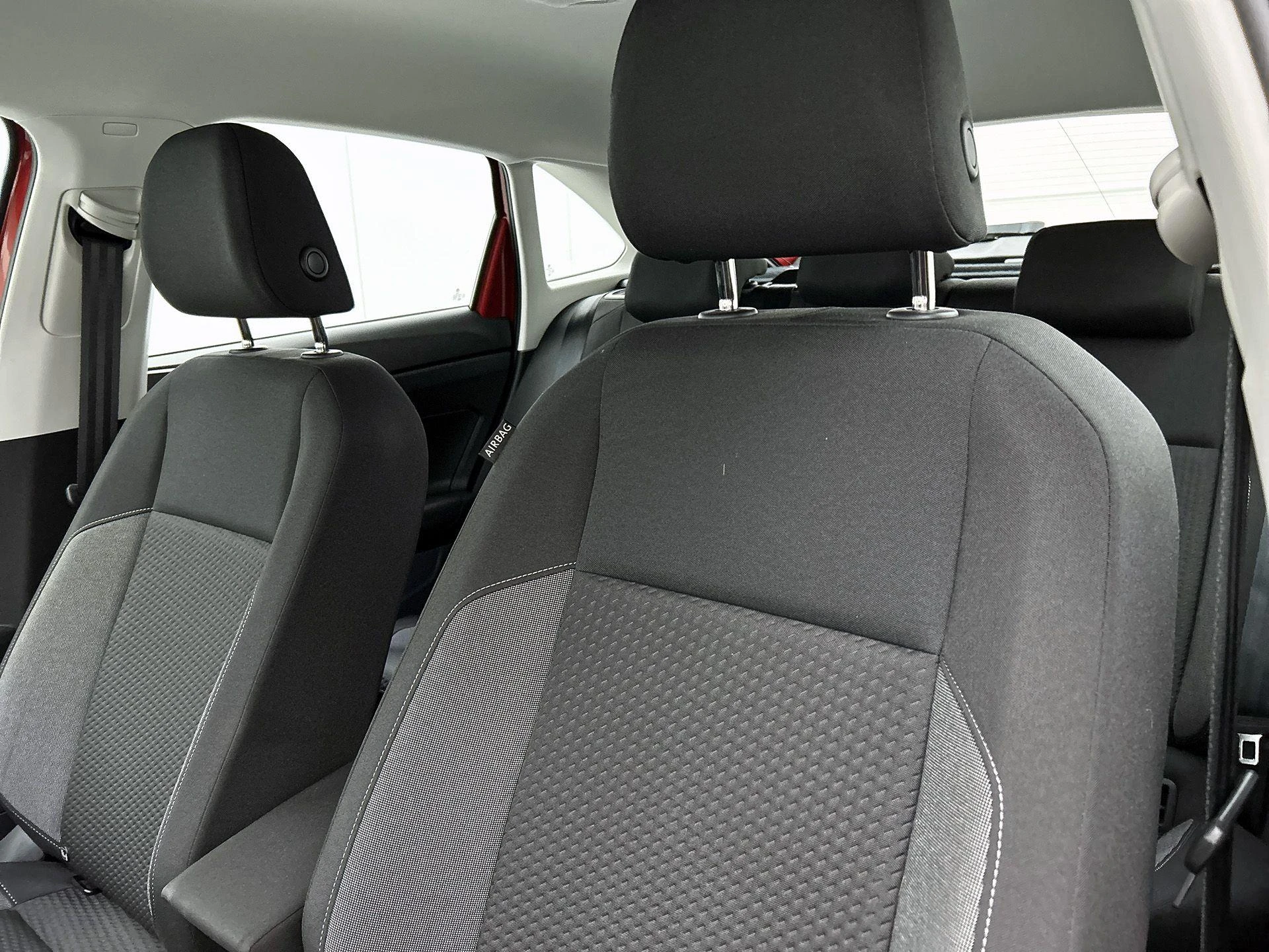 Volkswagen-Taigo-image-9