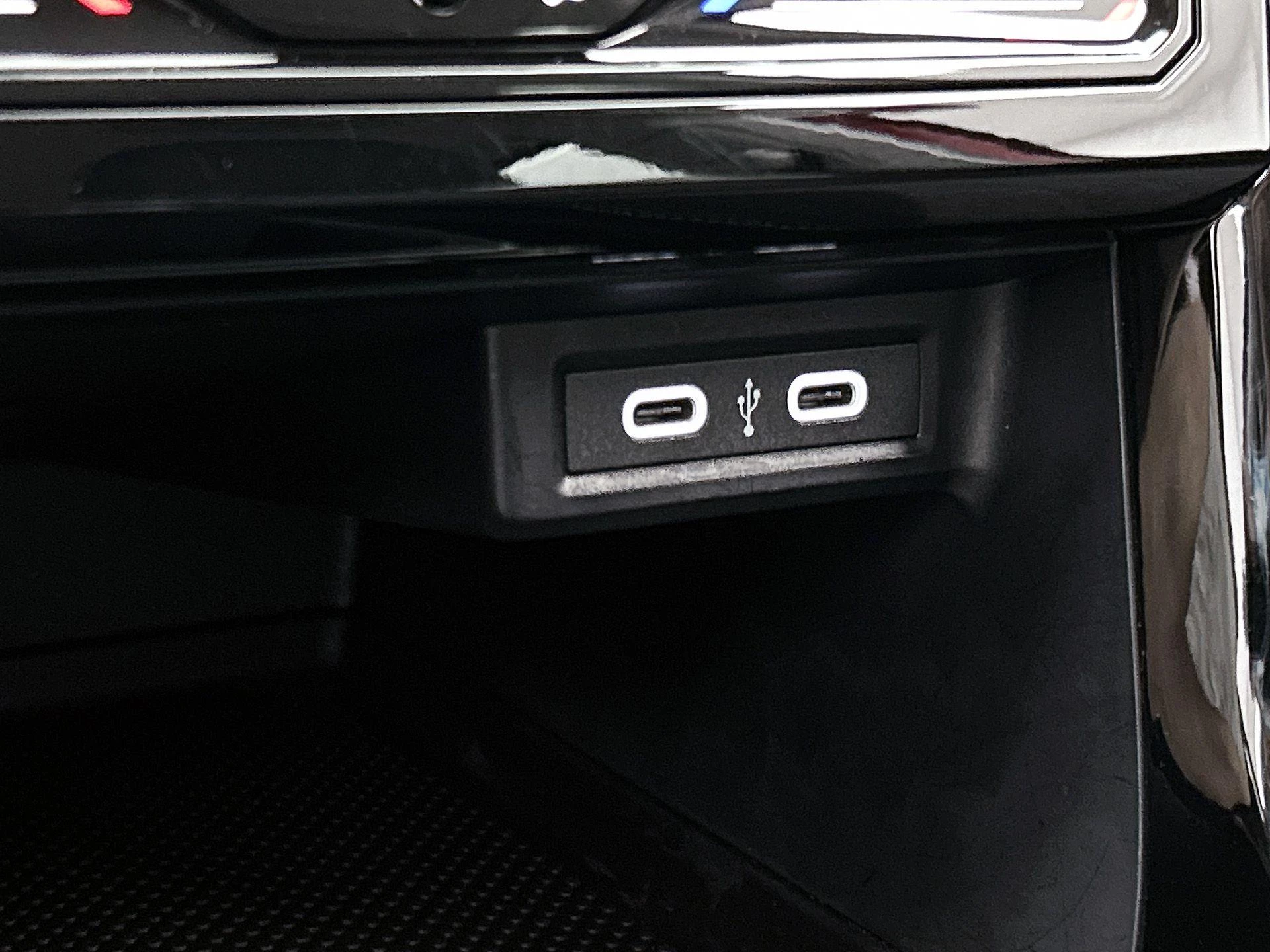 Volkswagen-T-Cross-image-33