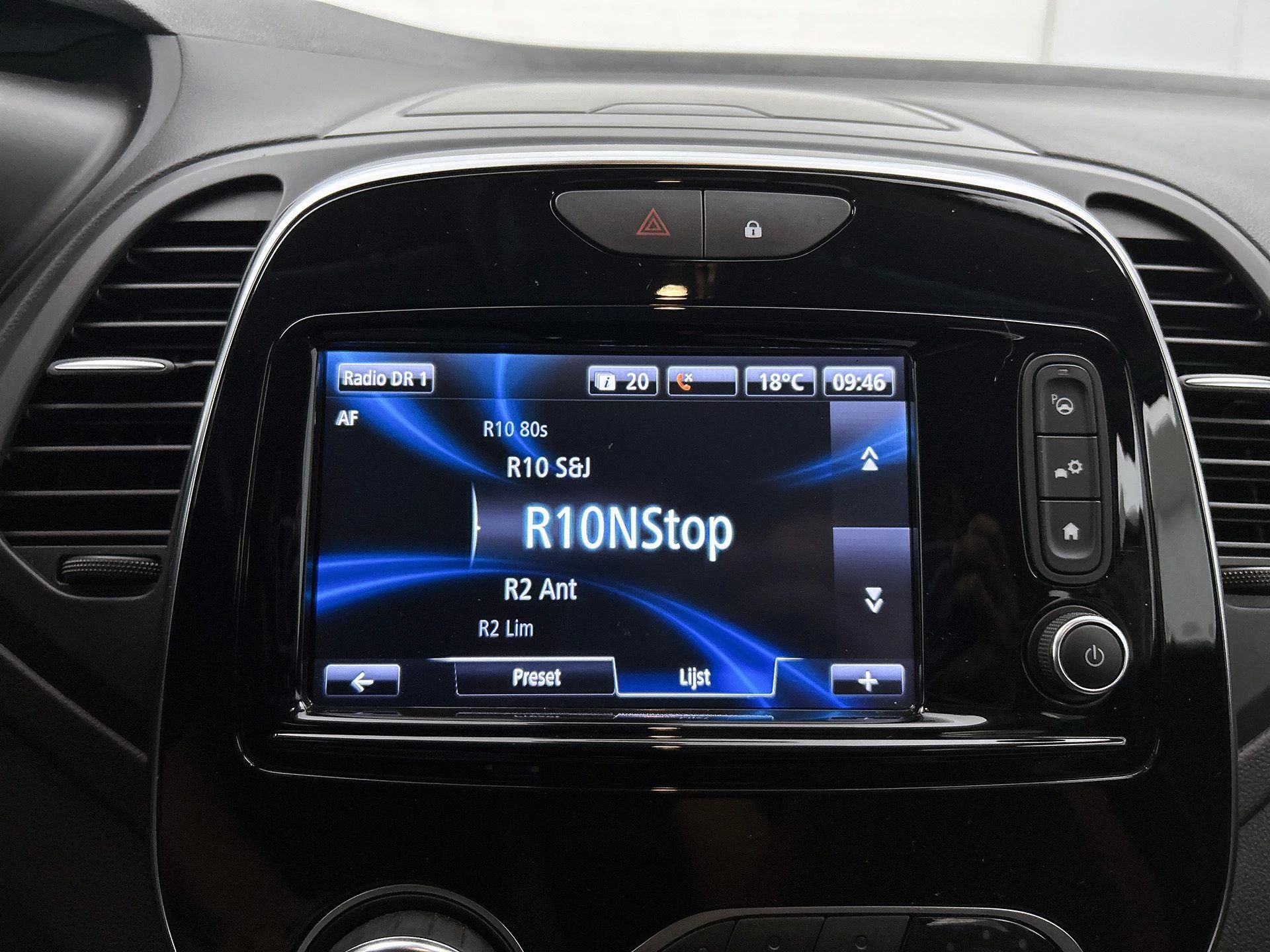 Renault-Captur-image-6