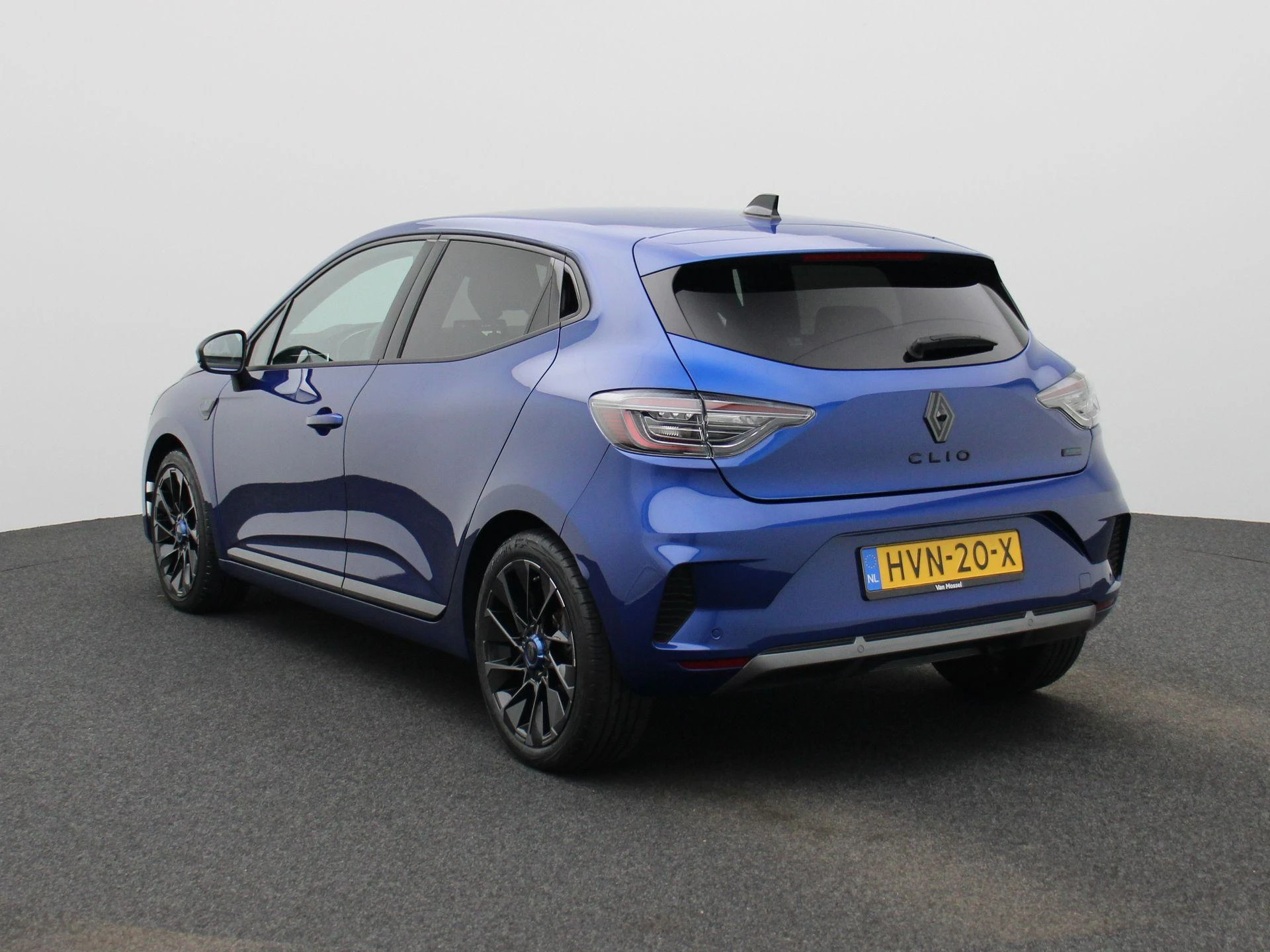 Renault-Clio-image-1