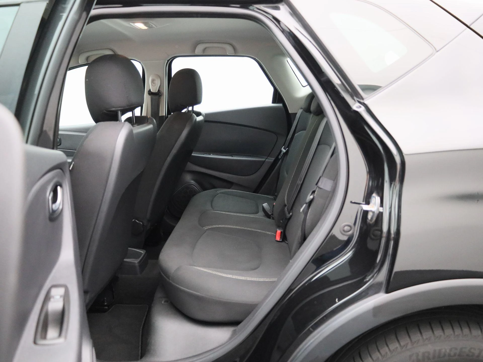 Renault-Captur-image-9