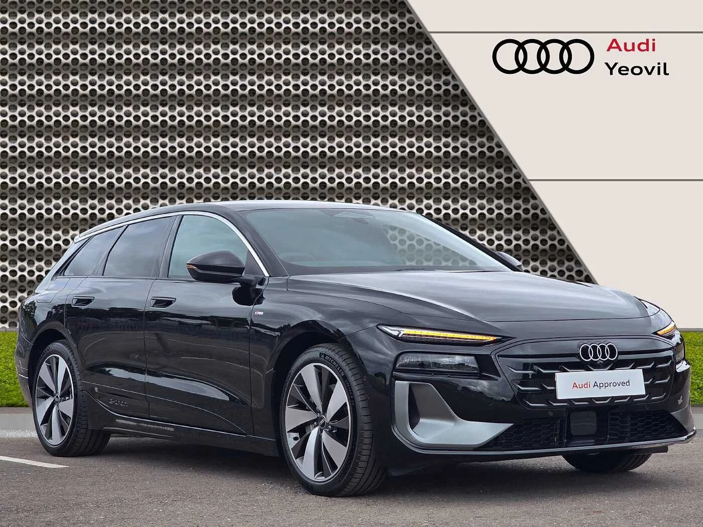 Audi-A6 Avant e-tron-image-15