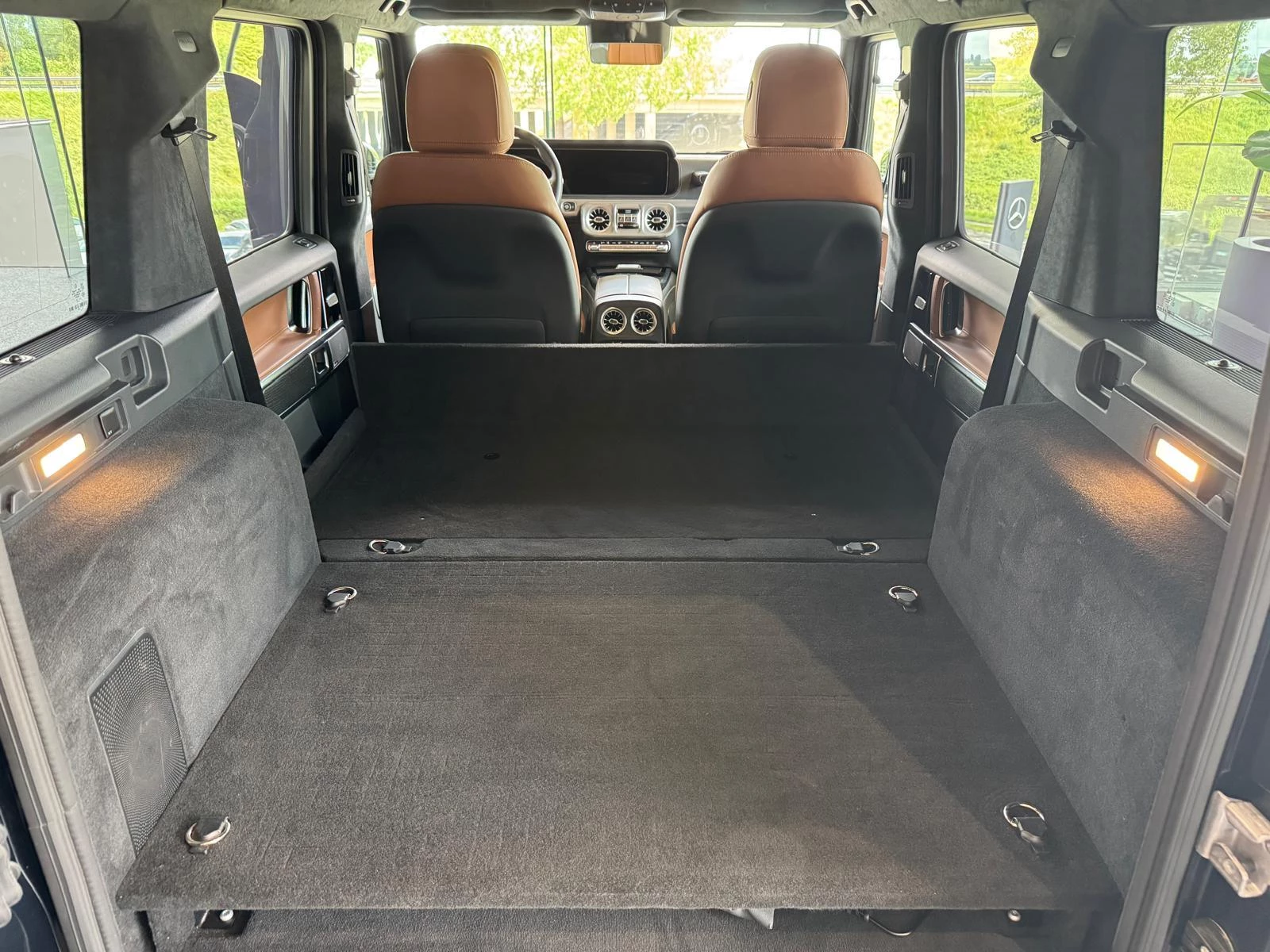 Mercedes-Benz G-Klasse 450 d AMG LINE + LICHTE VRACHT + BURMESTER + MULTIBEAM + TREKHAAK