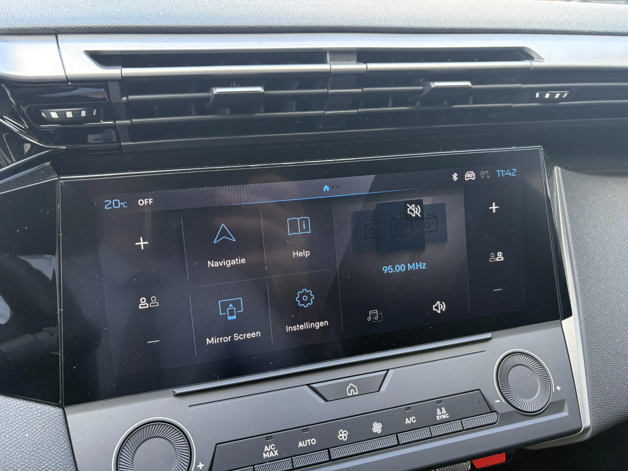 Peugeot-308-image-14