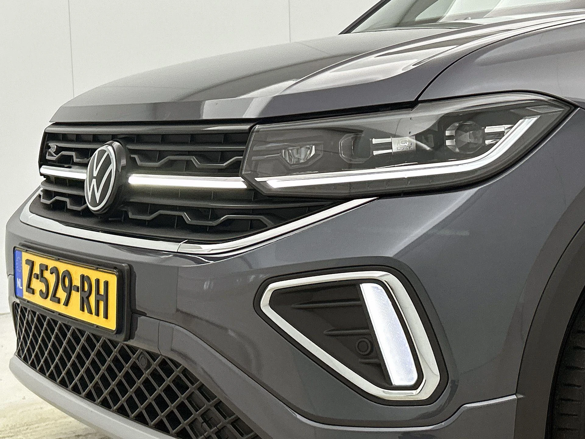Volkswagen-T-Cross-image-28